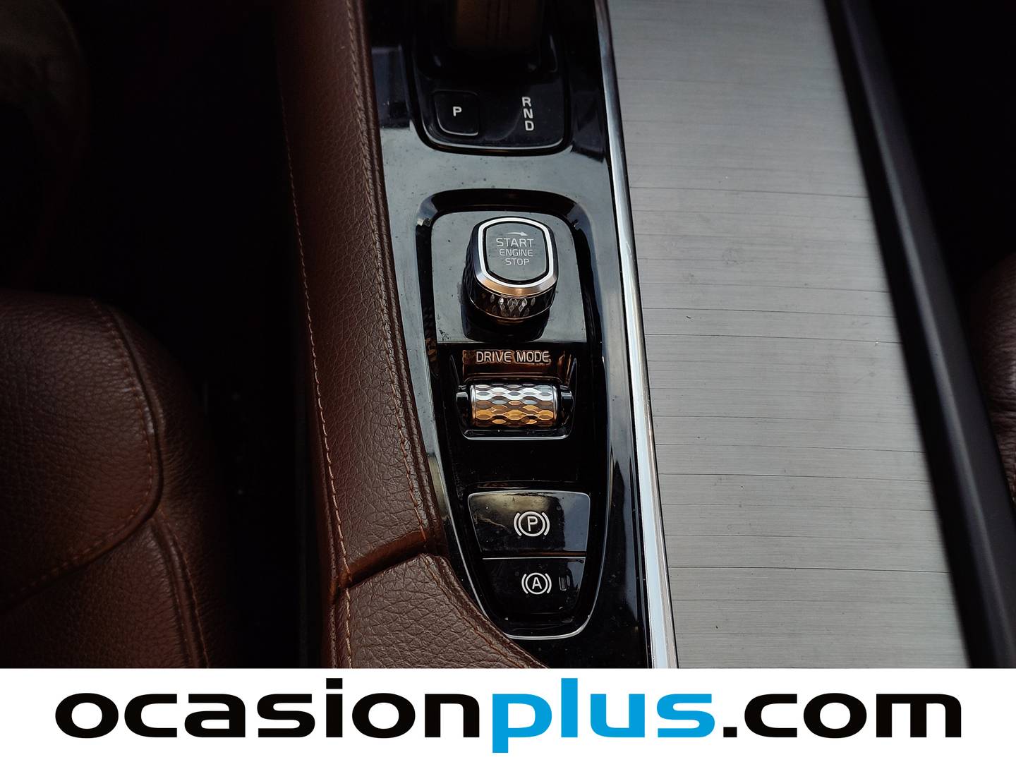 Foto Volvo XC90 Volvo XC90 B5 D Business Plus AWD Auto (235 CV)