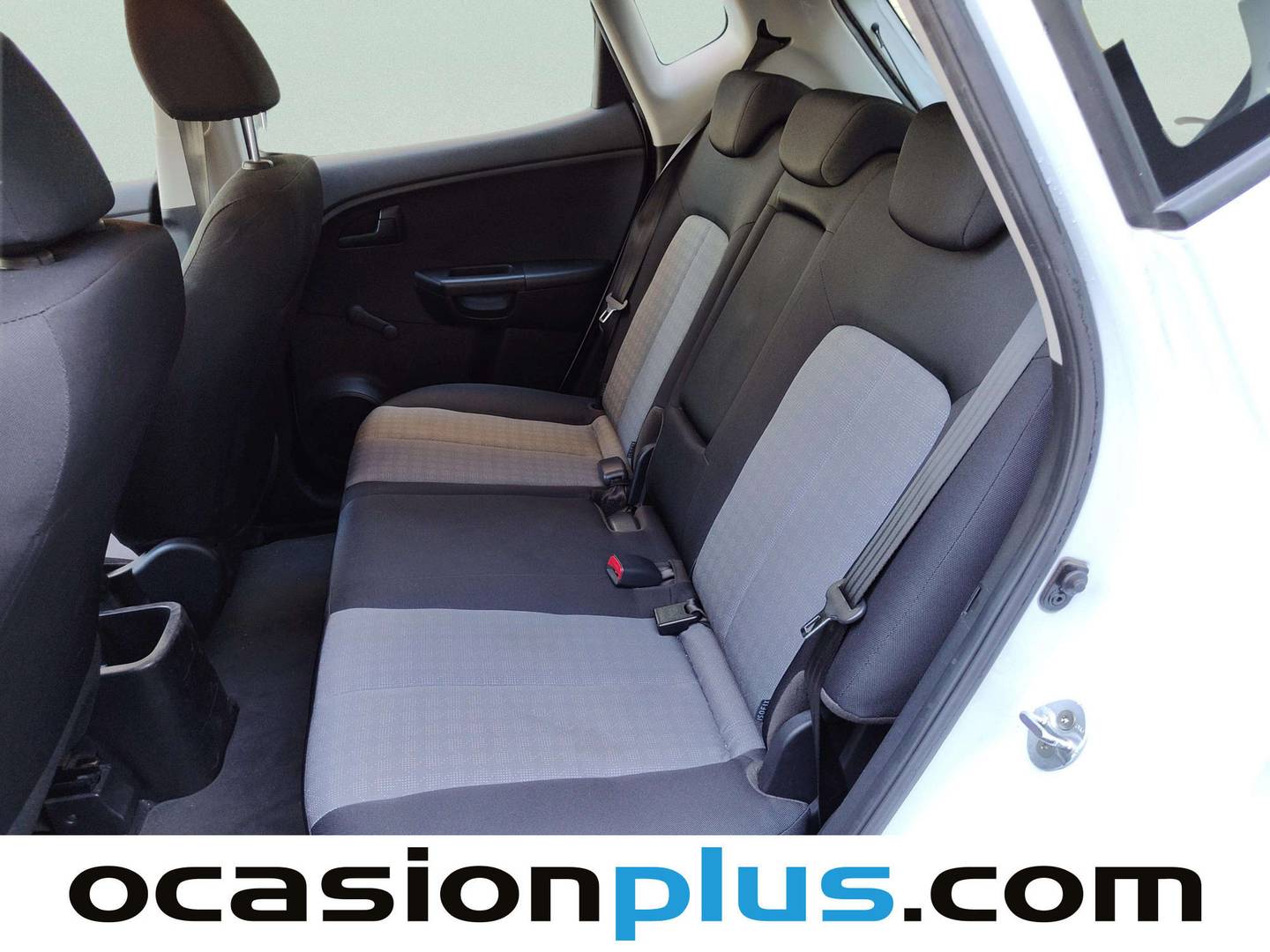 Foto asientos traseros KIA Venga KIA Venga 1.4 CVVT Concept (90 CV)