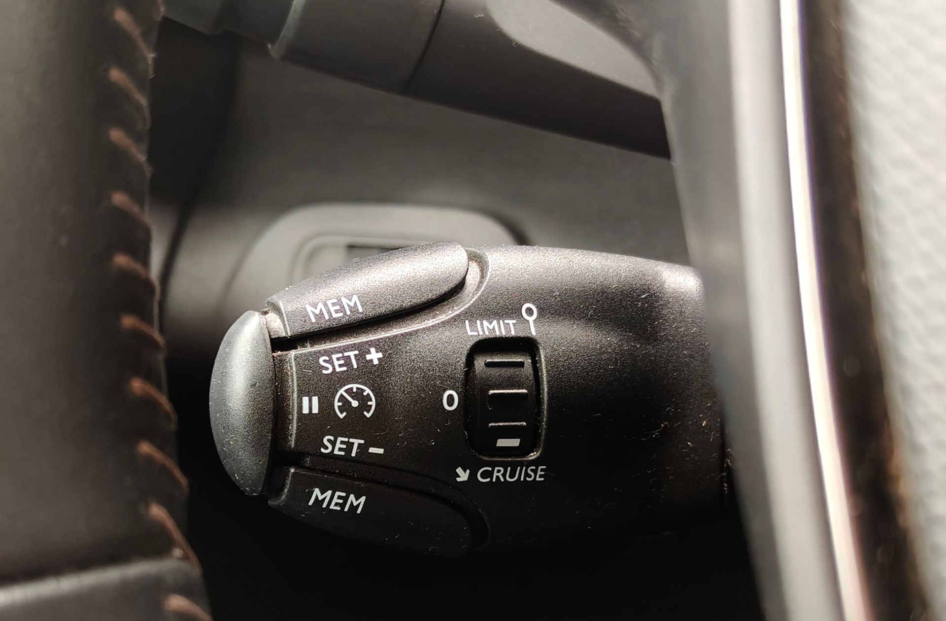 Peugeot Rifter BlueHDi 100 Allure Standard - foto 27