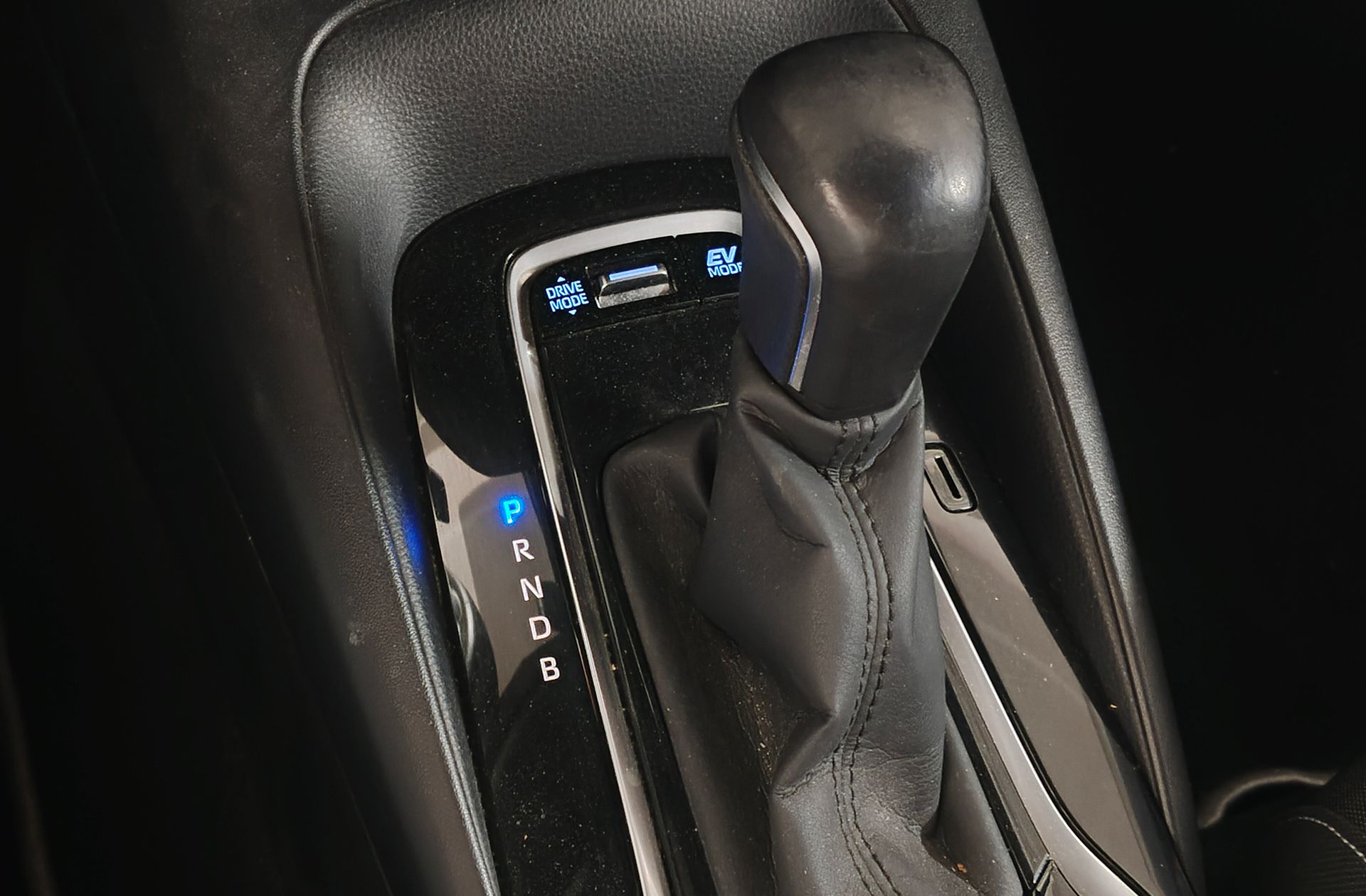 Toyota Corolla 125H Active Tech E-CVT - foto 5