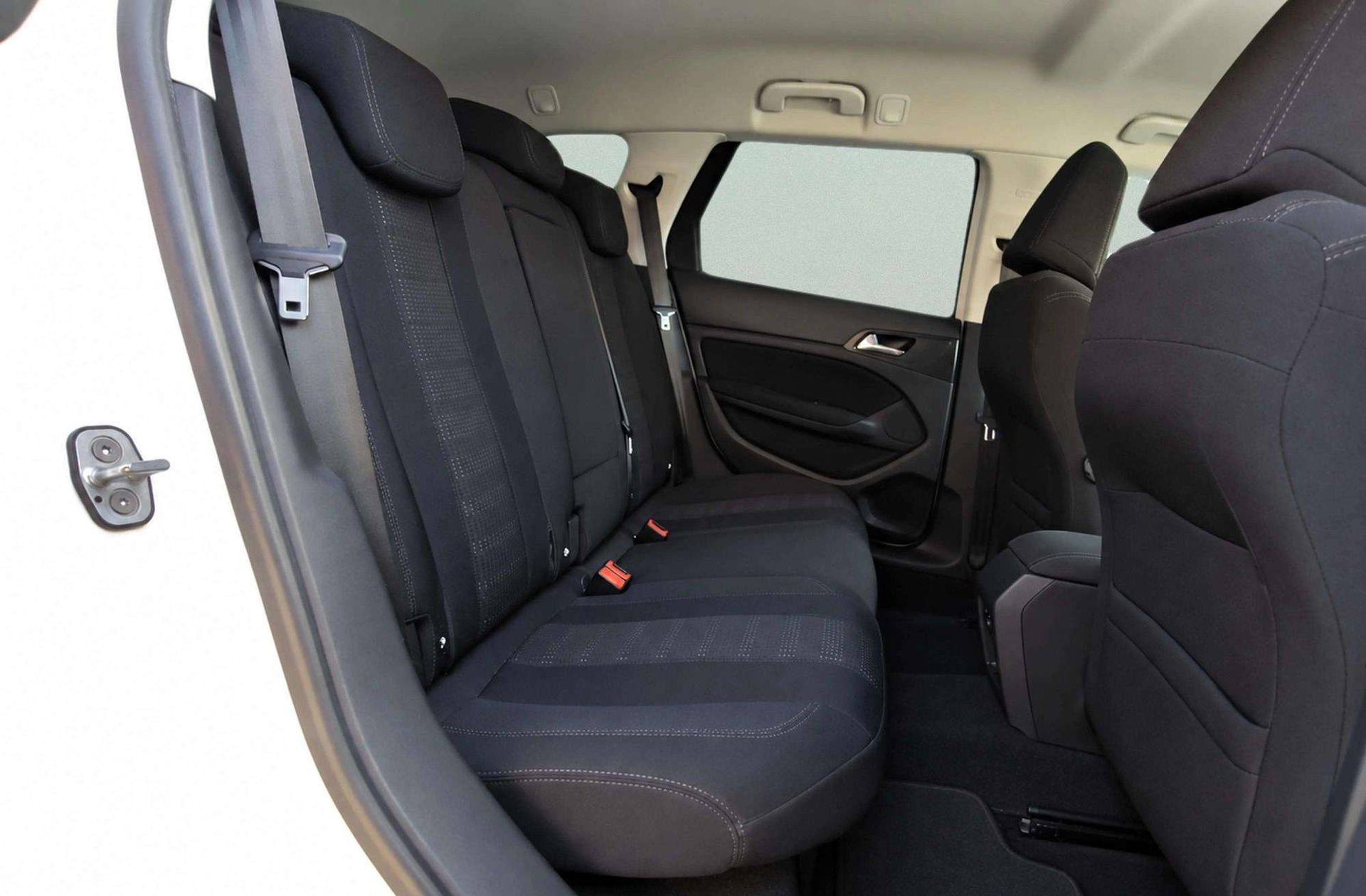 Peugeot 308 SW PureTech 130 Allure - foto 18