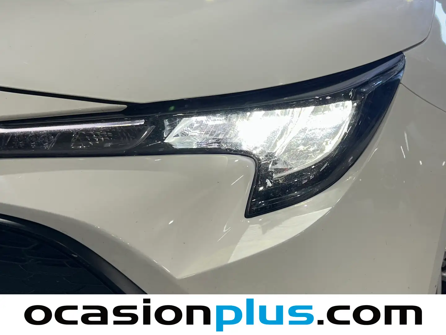 Foto Toyota Corolla Toyota Corolla 125H Business E-CVT (122 CV)