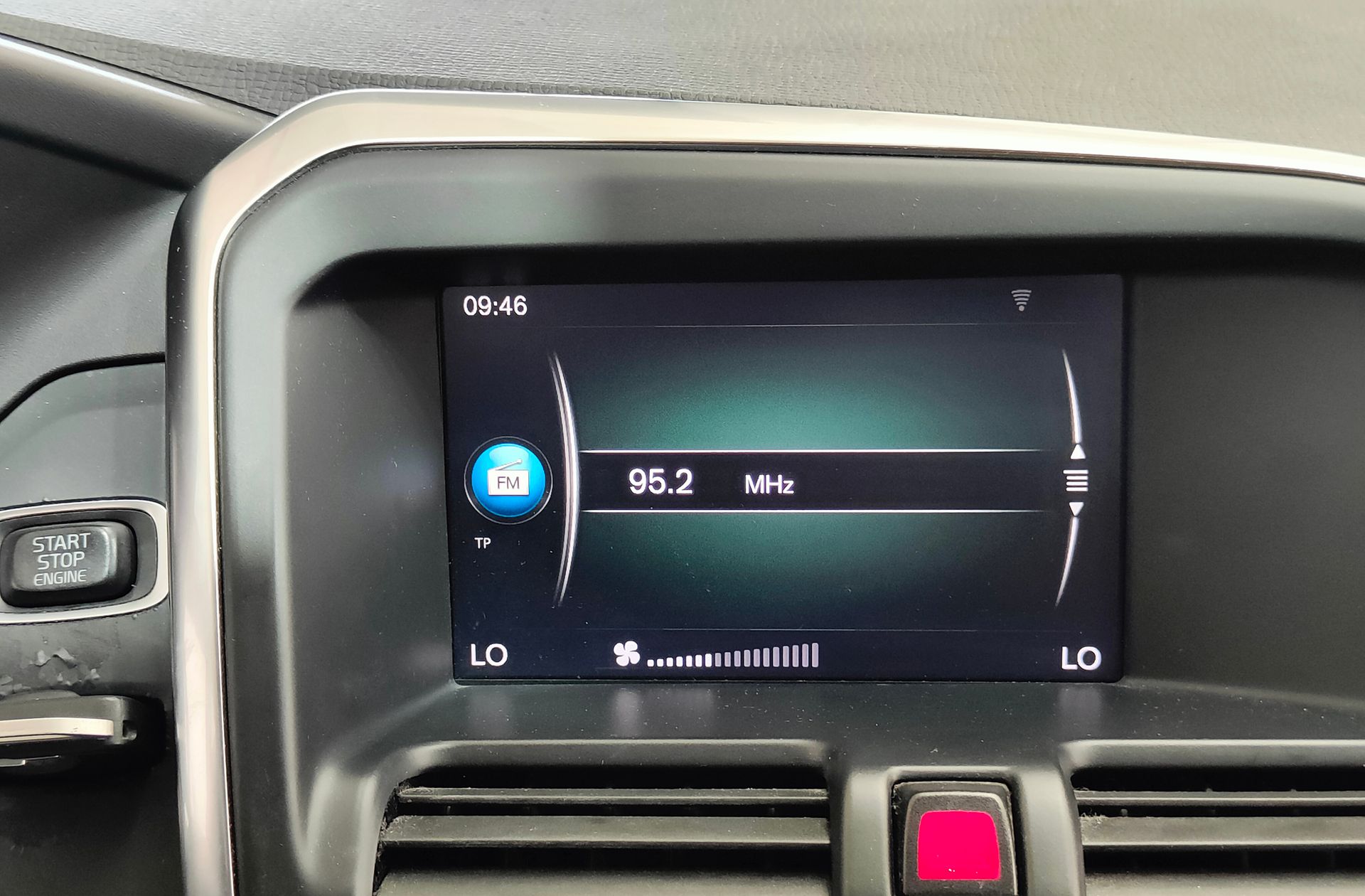 Volvo XC60 D3 Kinetic - foto 31