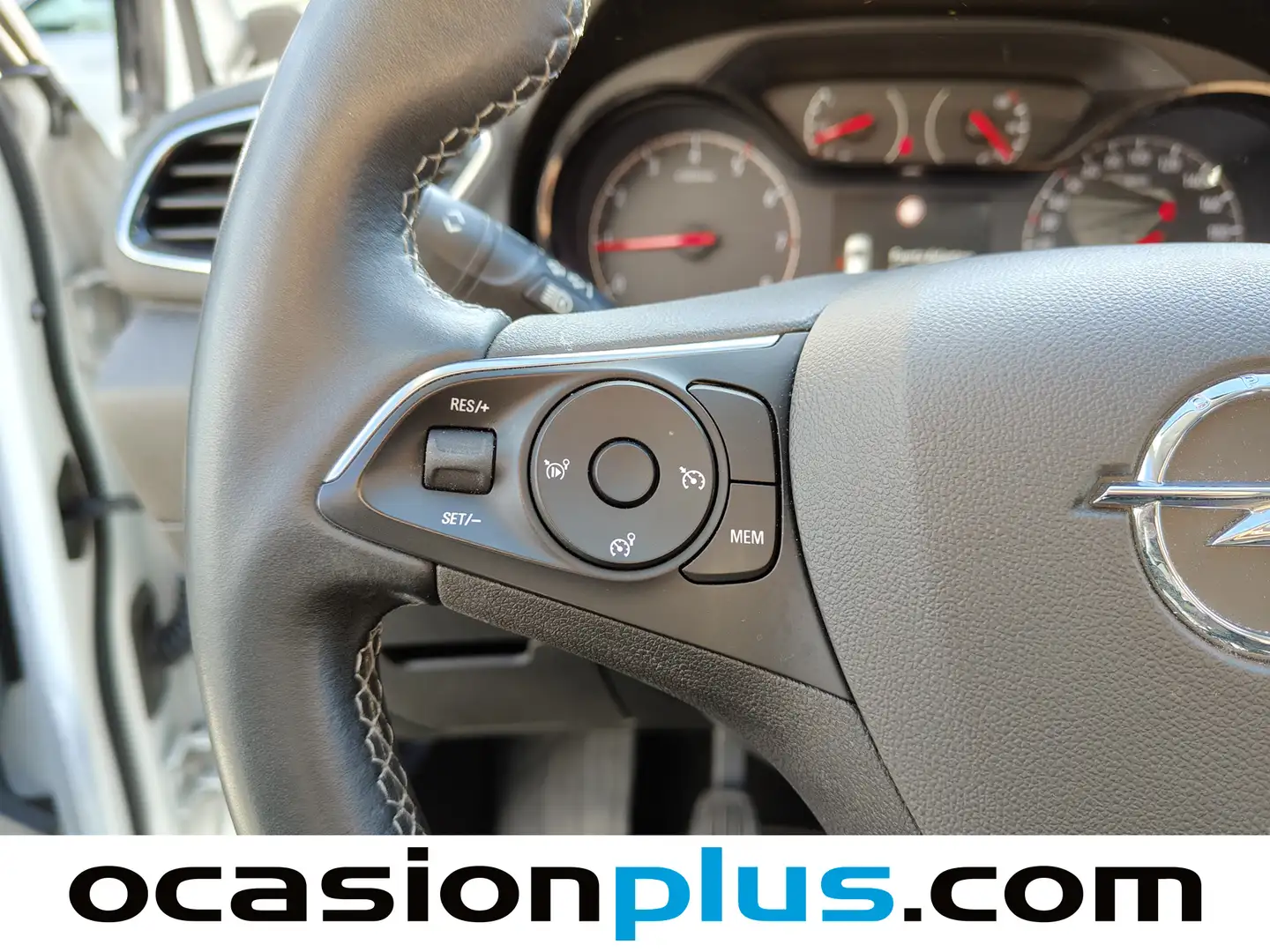 Foto Opel Grandland X Opel Grandland X 1.2 Turbo S&S Design Line (130 CV)