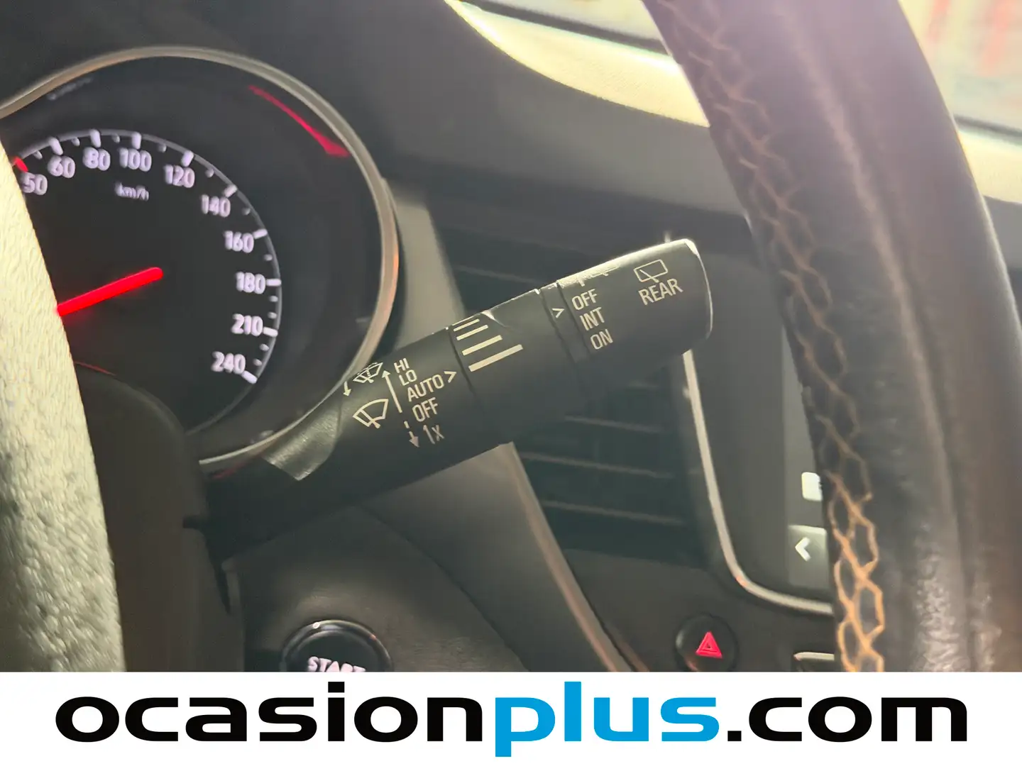 Foto Opel Crossland X Opel Crossland X 1.2 Turbo S&S Innovation (130 CV)