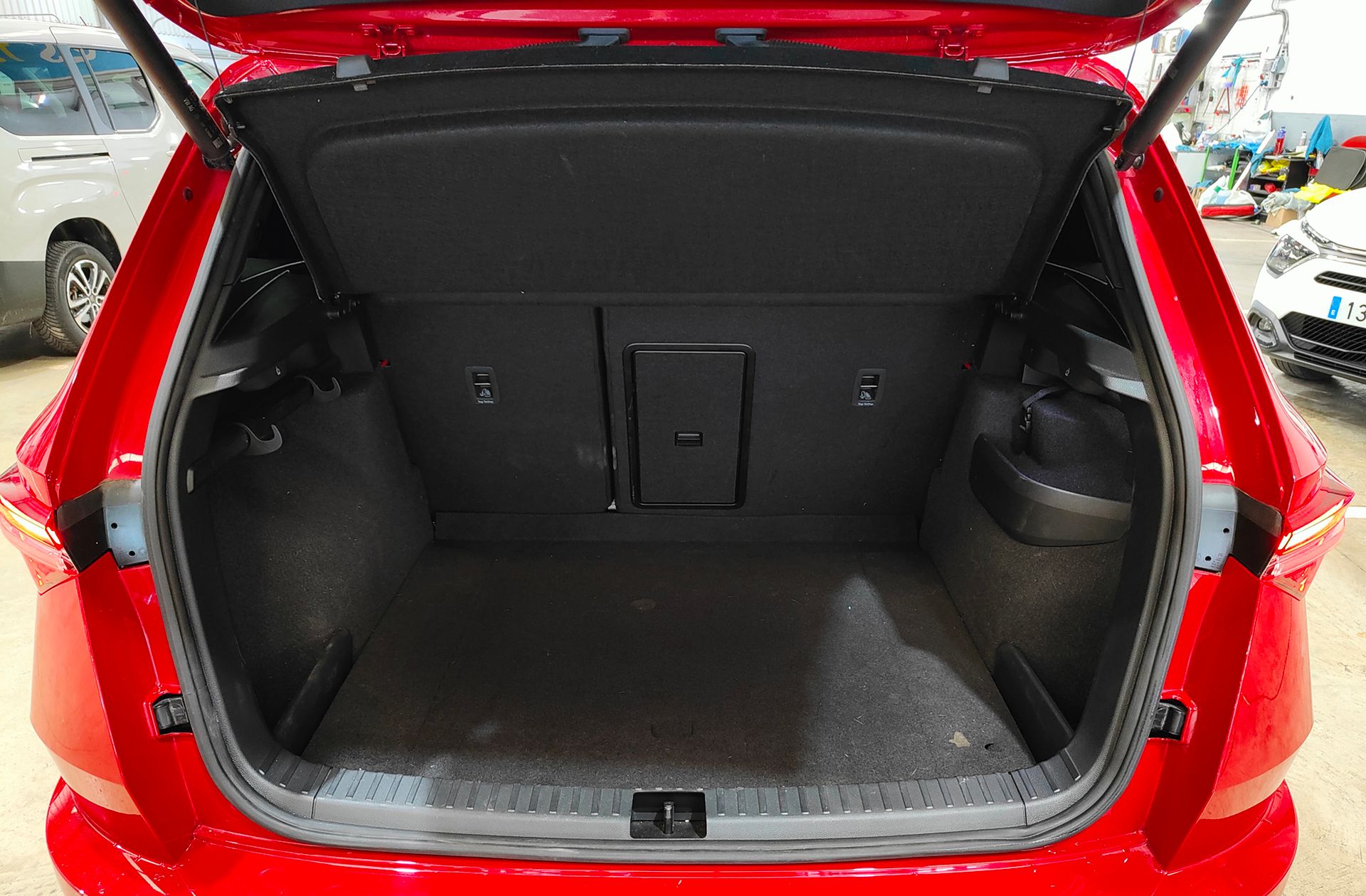 Škoda Karoq 1.5 TSI ACT Sportline DSG - foto 17