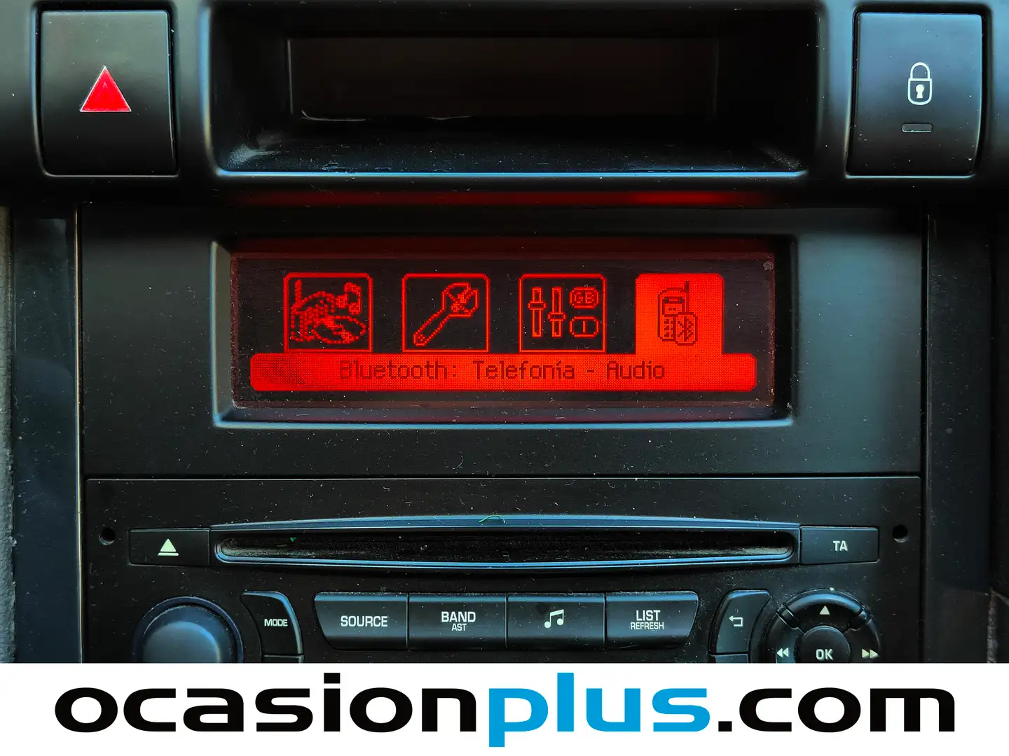 Foto Peugeot 3008 Peugeot 3008 1.6 e-HDI Active FAP ETG6 Blue Lion (115 CV)