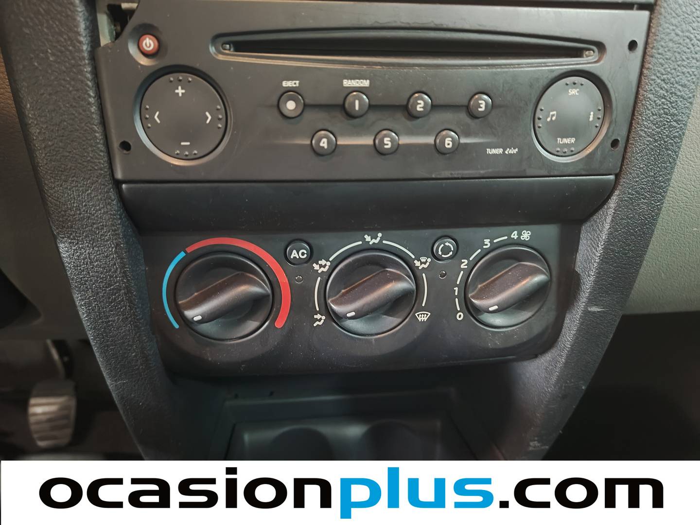 Renault Clio Renault Clio Confort Expression 1.2 16v (75 CV) seminuevo
