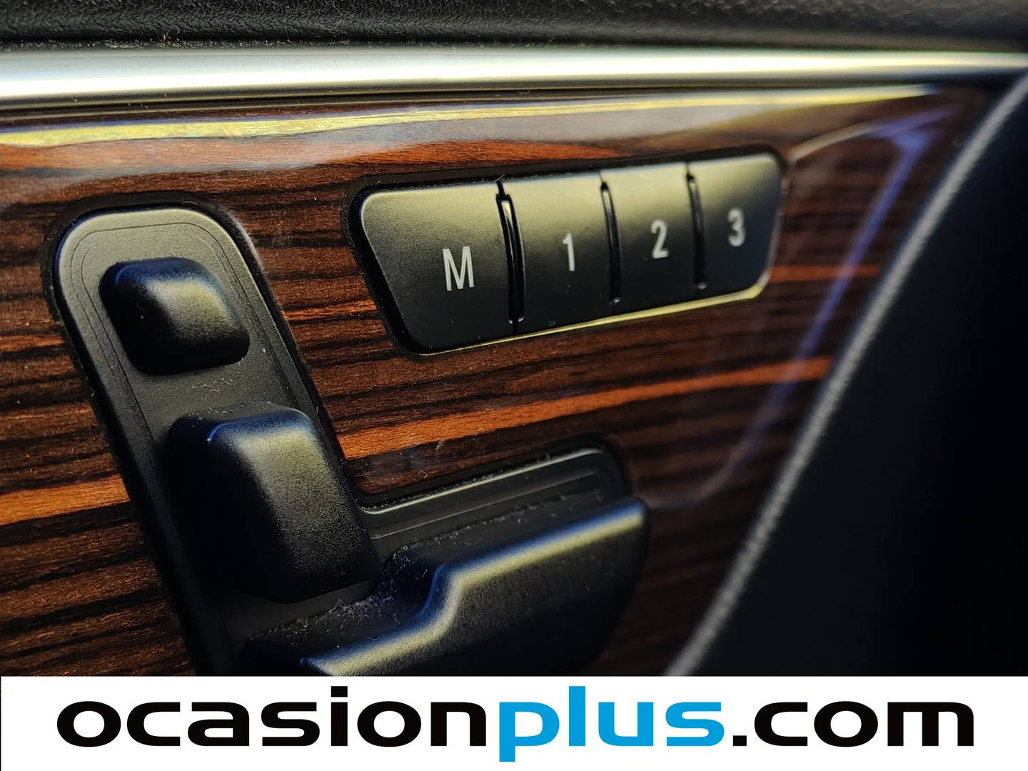 Foto Infiniti QX30 Infiniti QX30 2.2D Premium Tech AWD 7DCT 125 kW (170 CV)