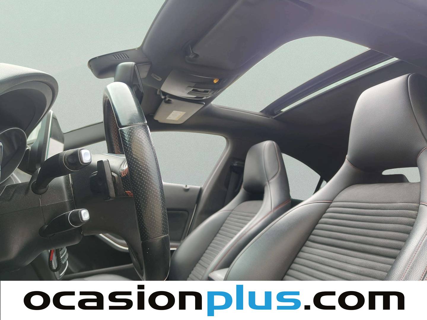 Equipamiento del Mercedes CLA Mercedes CLA 220 CDI AMG Line (170 CV)Pack AMG