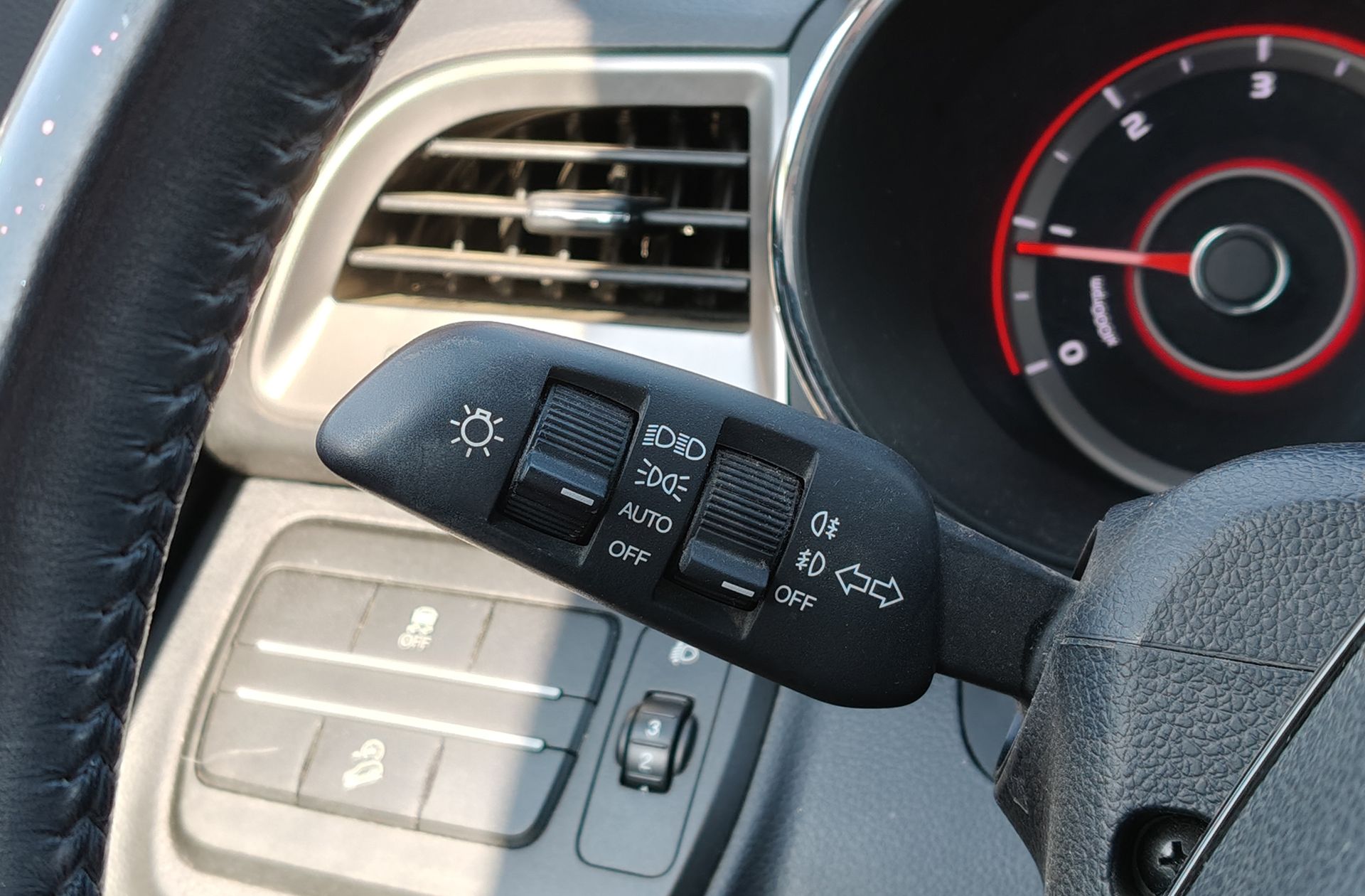 SsangYong Tivoli D16T Limited 4x2 - foto 20