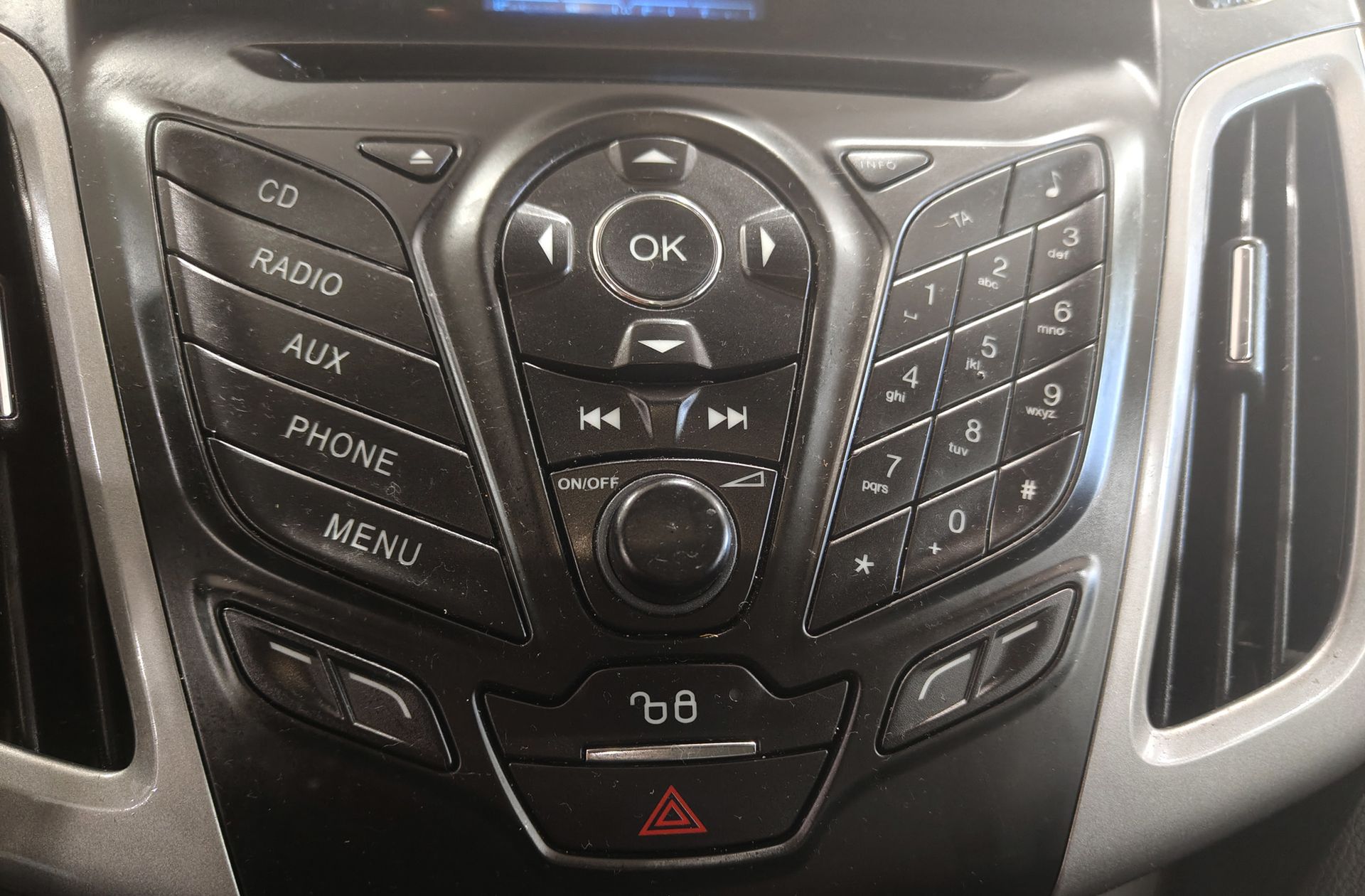Ford Focus Sportbreak 1.6 TI-VCT Trend - foto 29