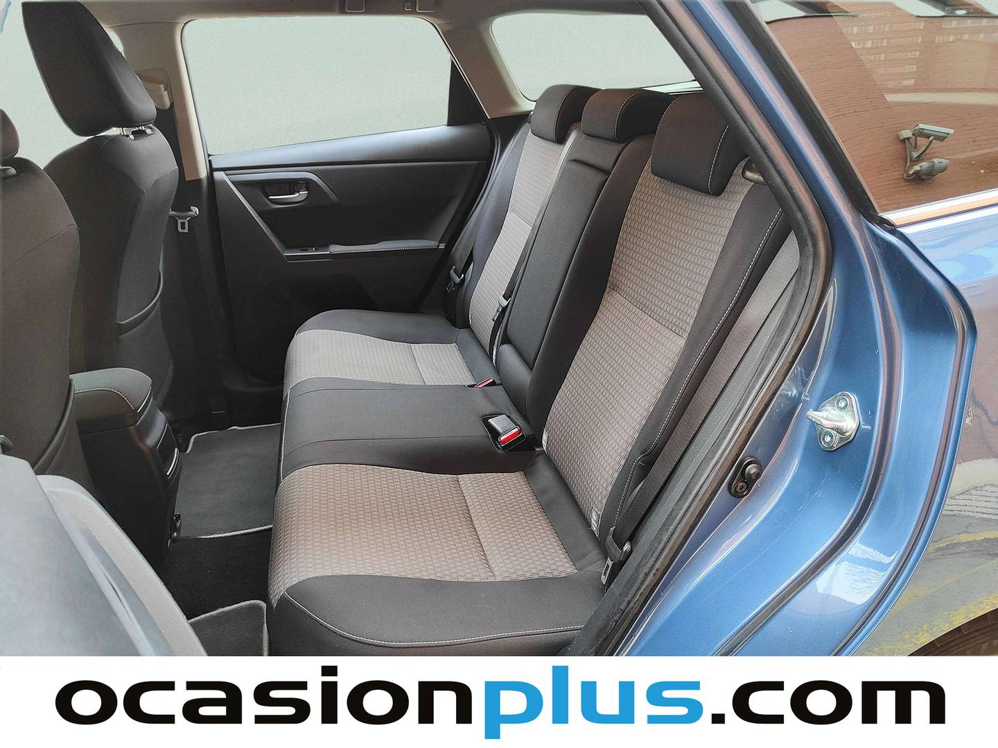 Foto asientos traseros Toyota Auris Toyota Auris 140H Hybrid Touring Sports Feel! Edition (136 CV)