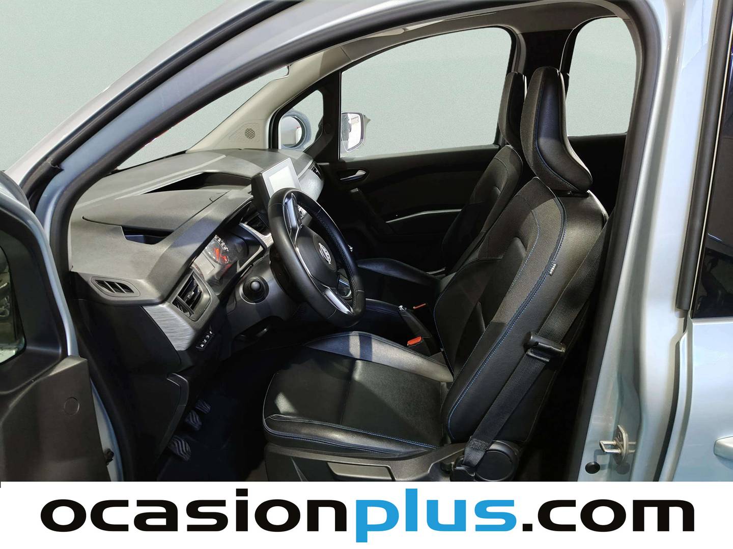 Foto asientos delanteros Nissan Townstar Nissan Townstar 1.3G L1 Tekna (130 CV)