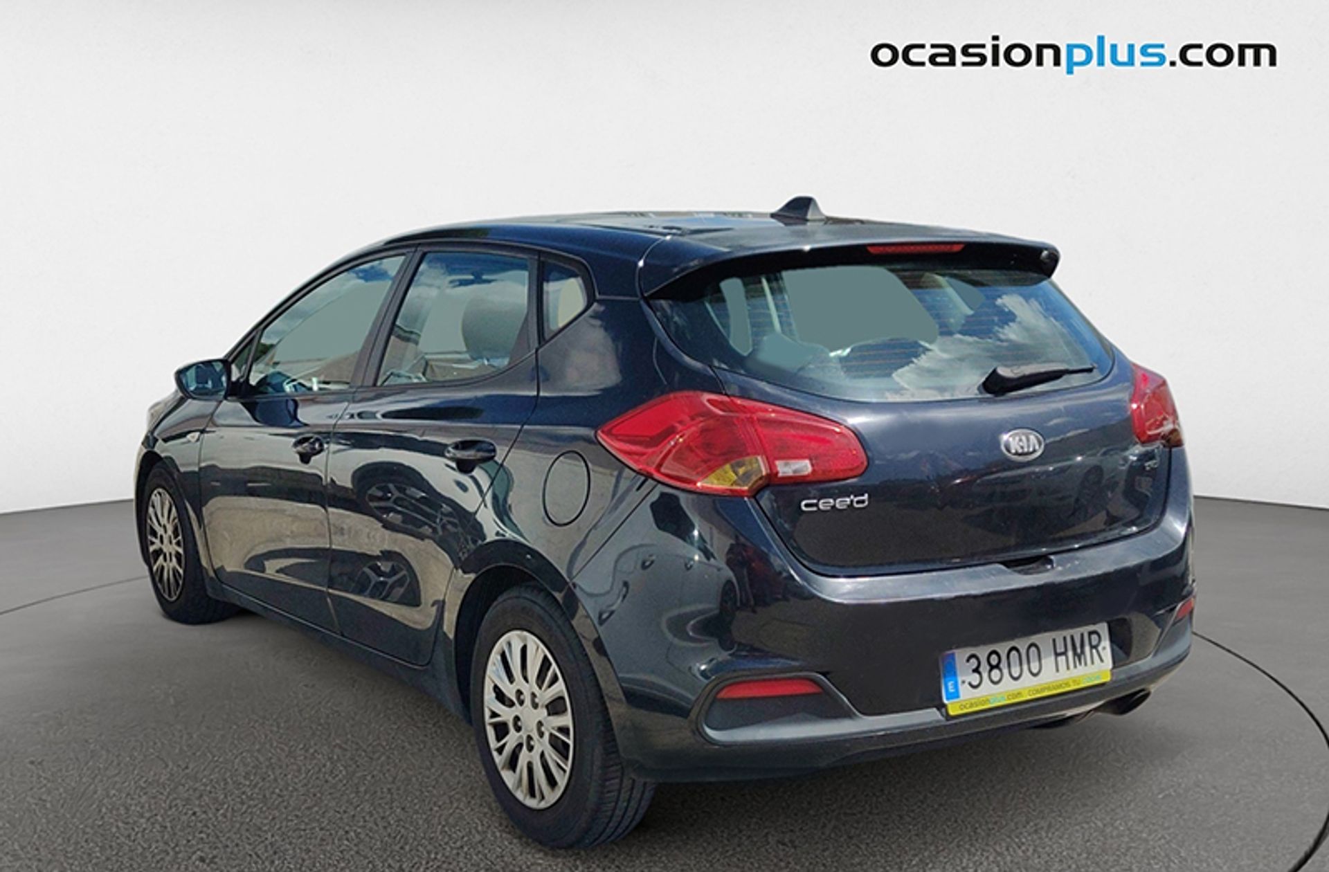 Kia Ceed 1.4 CRDi WGT Concept - foto 3