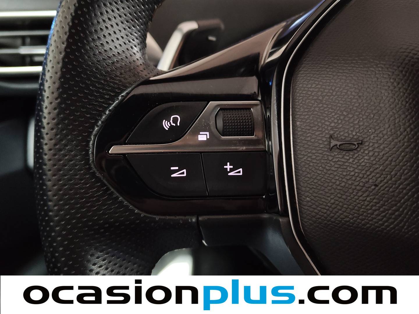 Foto Peugeot 3008 Peugeot 3008 BlueHDI 130 S&S GT Line EAT8 (130 CV)