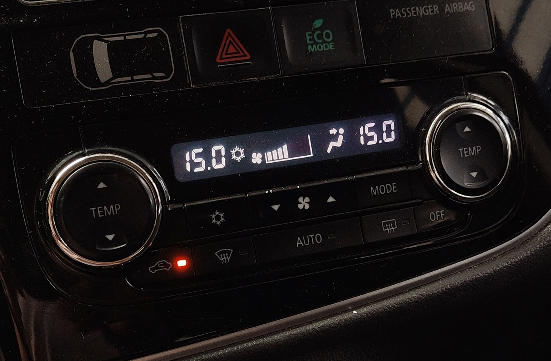 Mitsubishi Outlander 220 DI-D Motion 2WD 7 plazas - foto 30