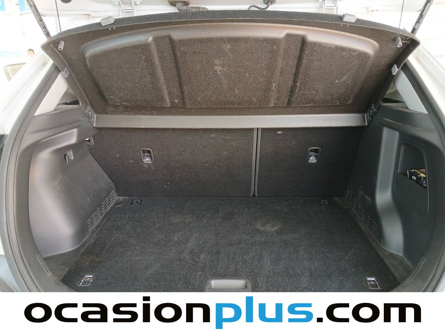 Fotos maletero Hyundai Kona Hyundai Kona 1.6 GDI HEV SLE DCT (141 CV)