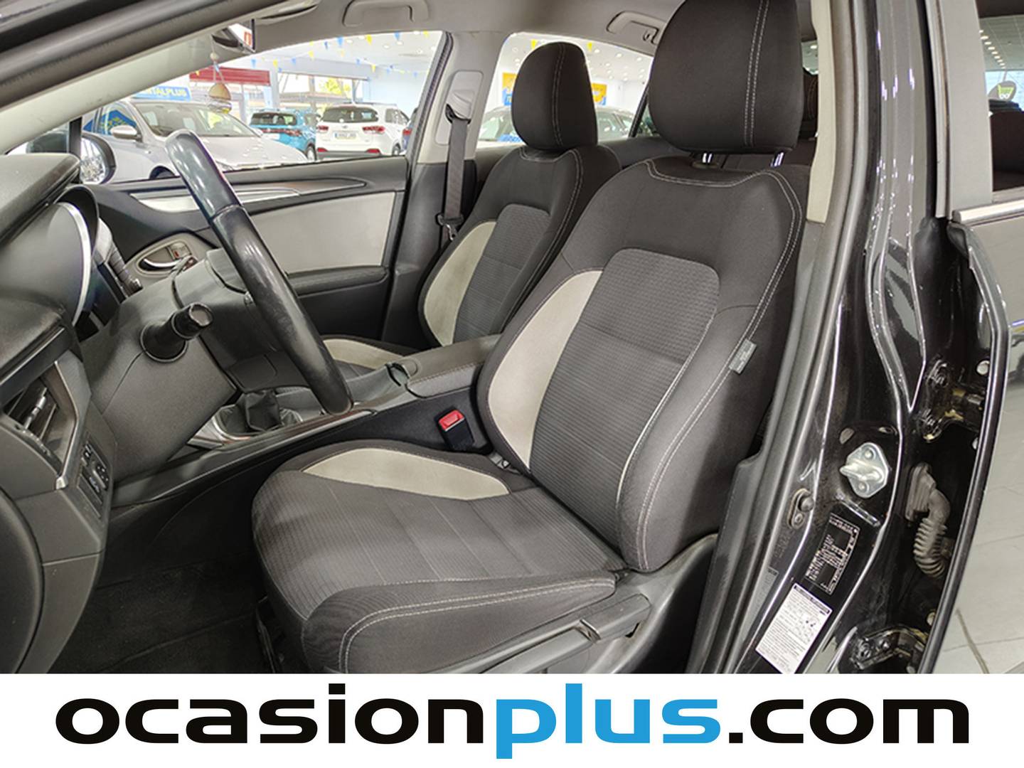 Foto Toyota Avensis Toyota Avensis 150D Advance (143 CV)