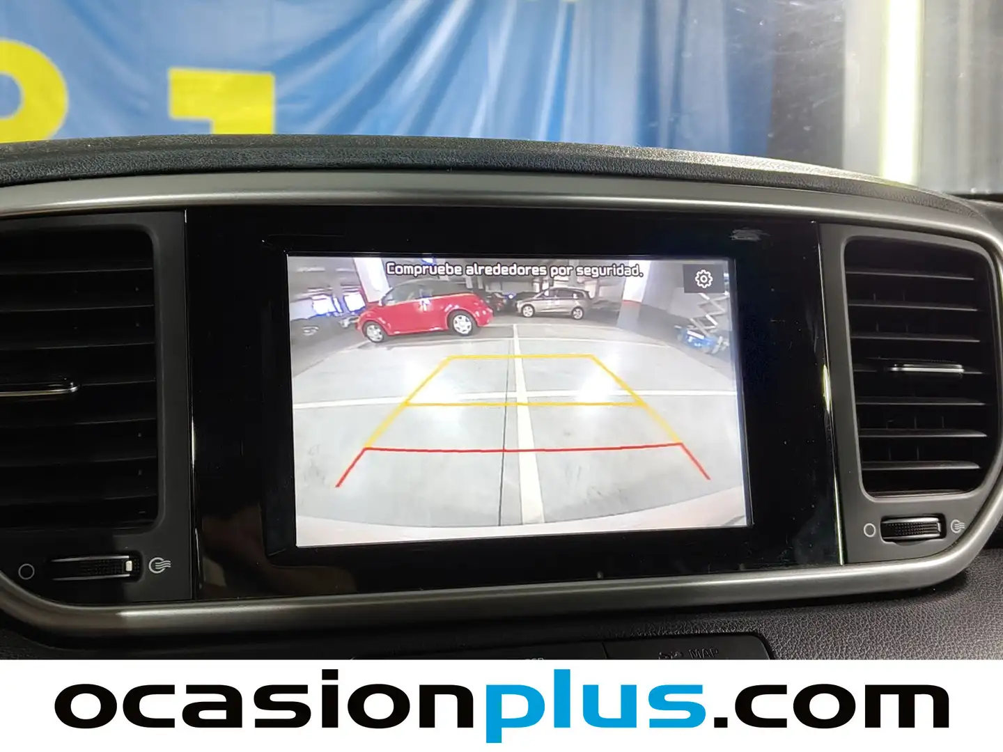 Foto KIA Sportage Kia Sportage 1.6 MHEV Business 4x2 (115 CV)