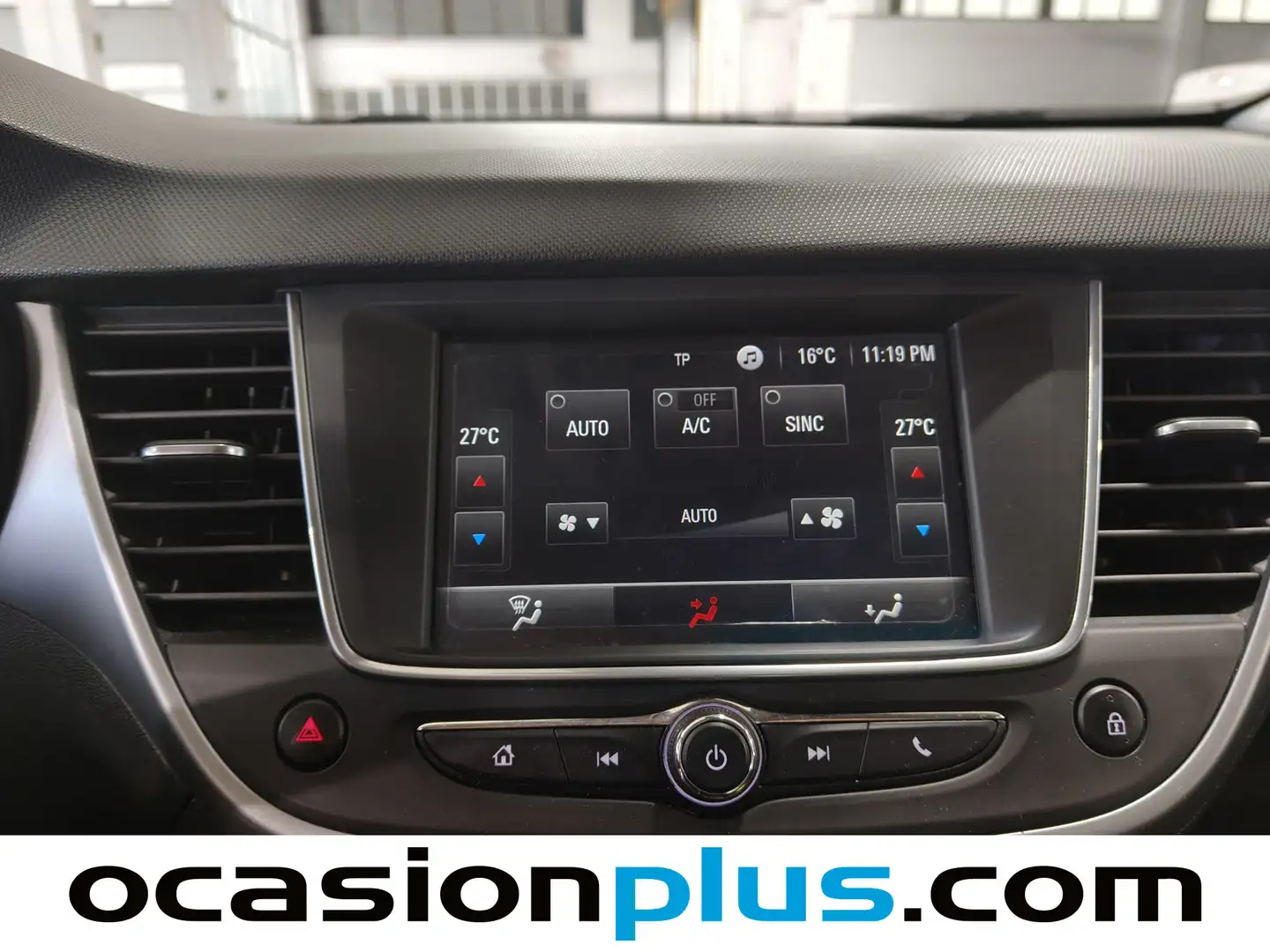 Foto Opel Crossland X Opel Crossland X 1.2 Turbo S&S ecoTEC Selective  (110 CV)