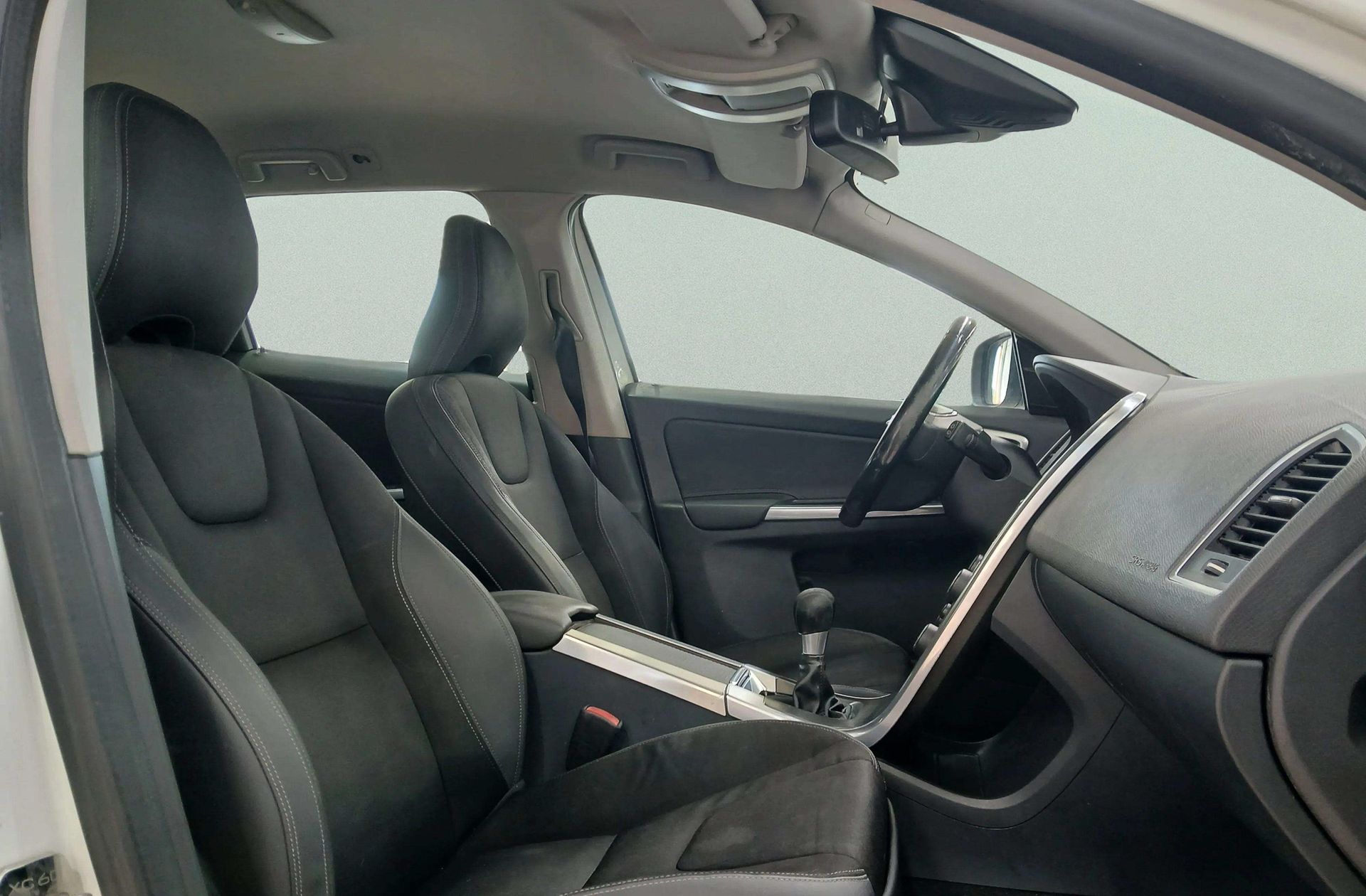 Volvo XC60 D3 Momentum - foto 16