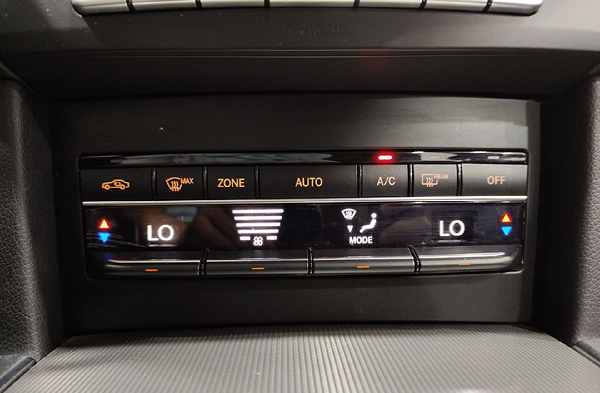 Mercedes-Benz Clase E 220 BlueTEC 4MATIC - foto 31