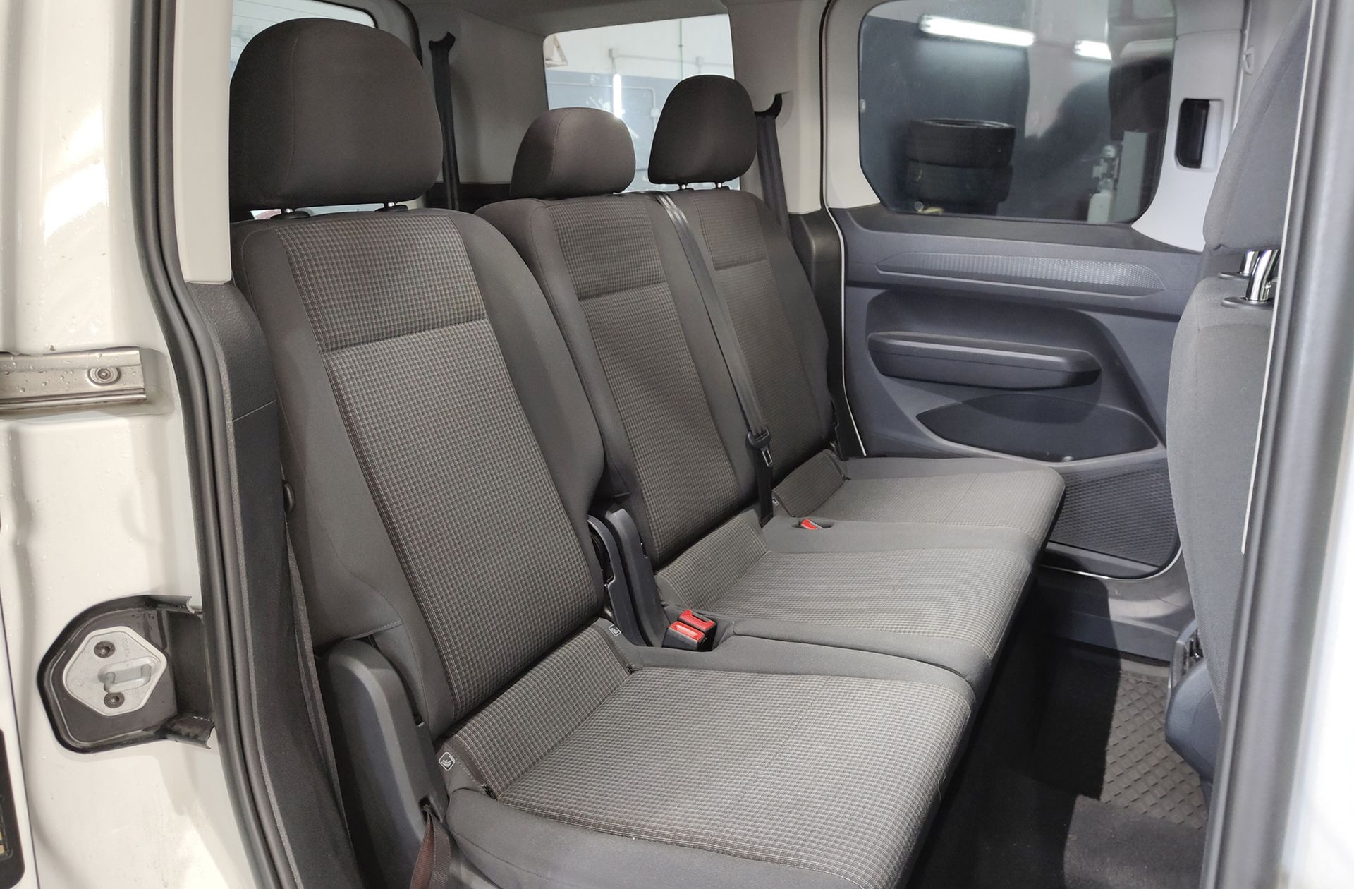 Volkswagen Caddy Maxi Origin 2.0 TDI - foto 14