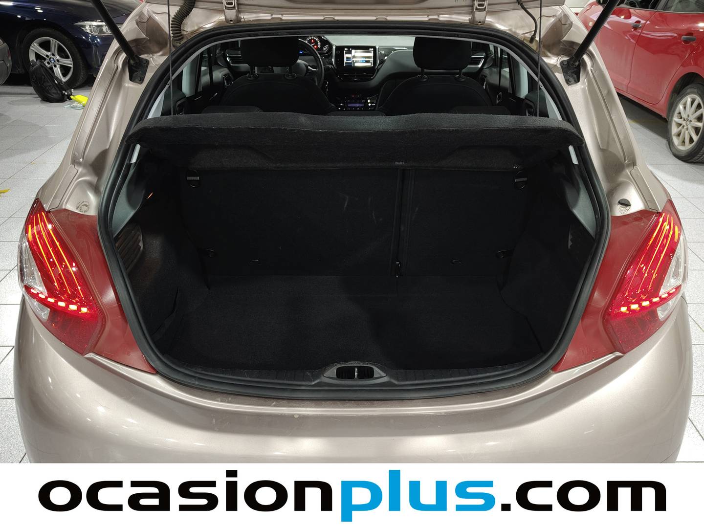 Fotos maletero Peugeot 208 Peugeot 208 1.2 VTi Allure (82 CV)