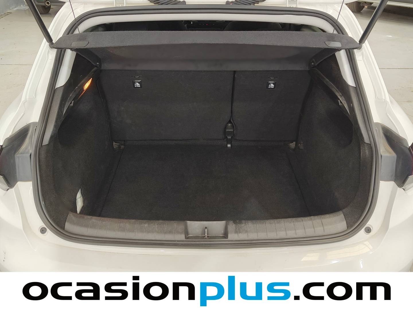 Fotos maletero Fiat Tipo Fiat Tipo 1.0 Cross (100 CV)