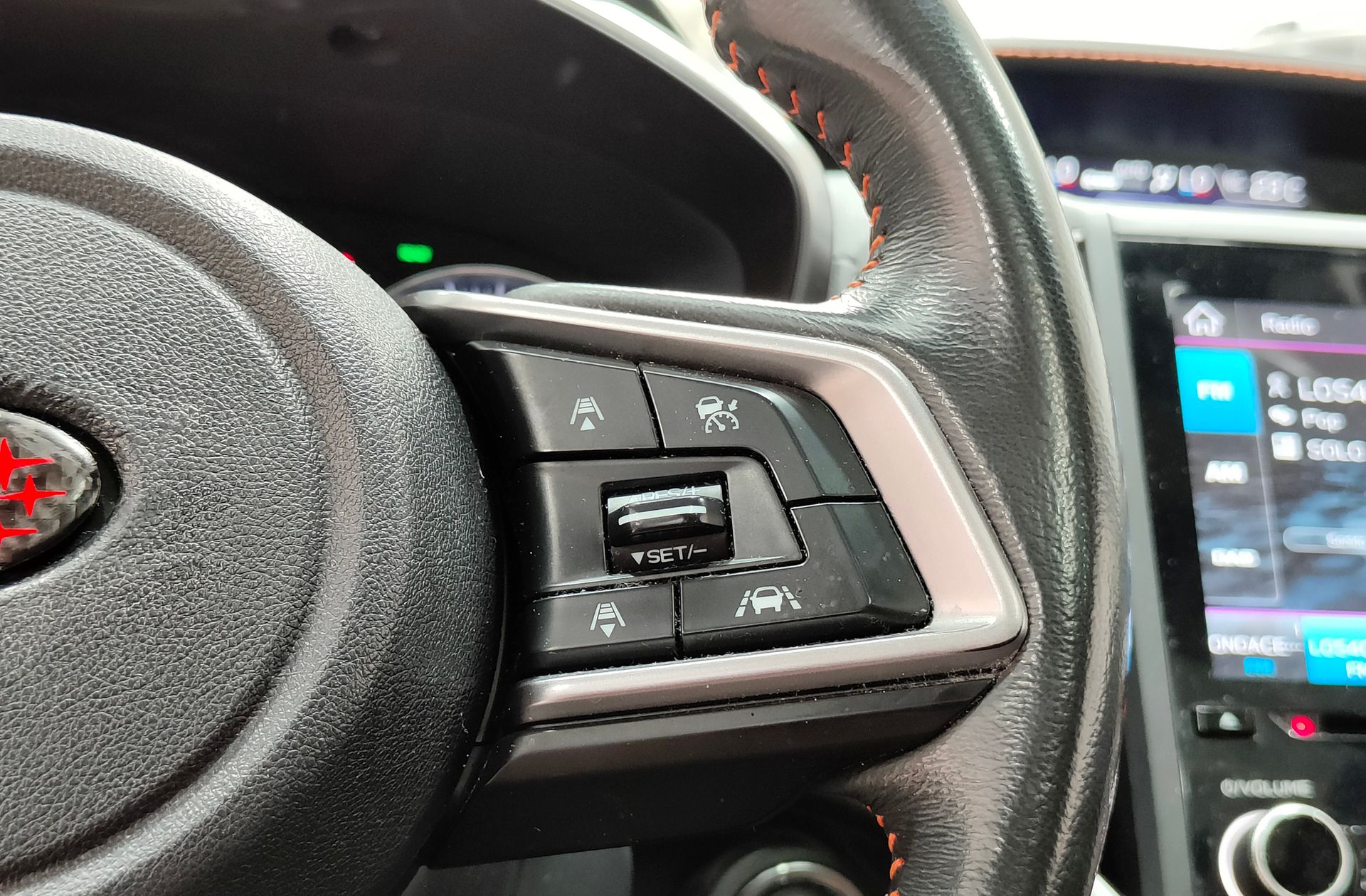 Subaru XV 2.0i Hybrid Executive Plus CVT - foto 33