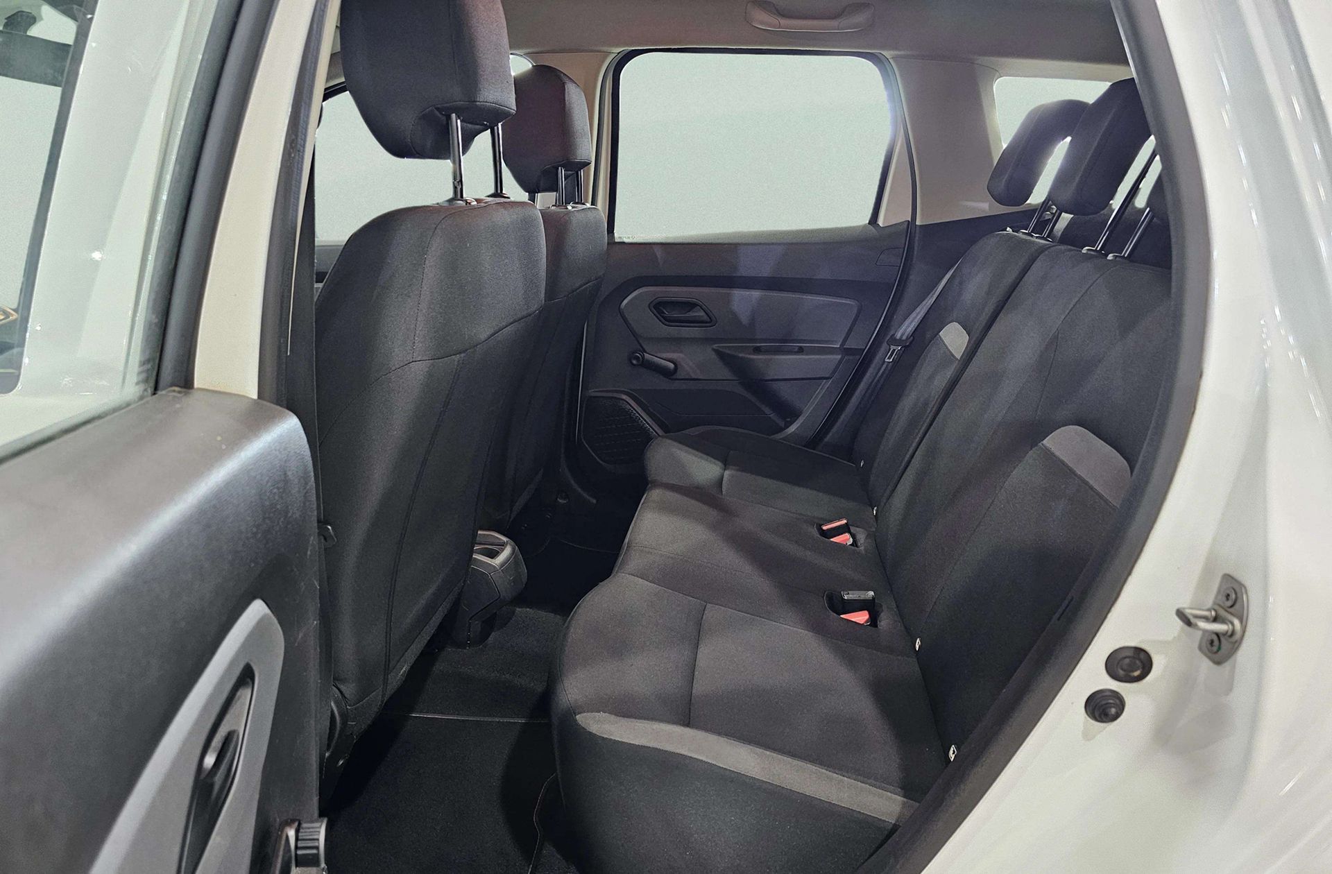 Dacia Duster Essential TCe - foto 9