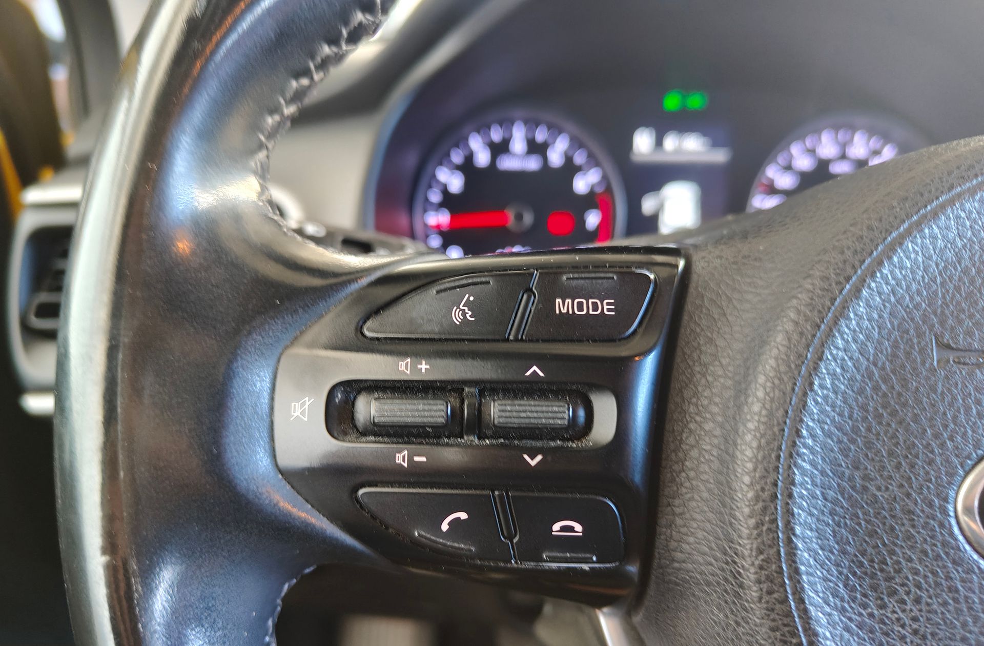 Kia Stonic 1.0 T-GDi MHEV iMT Concept - foto 26