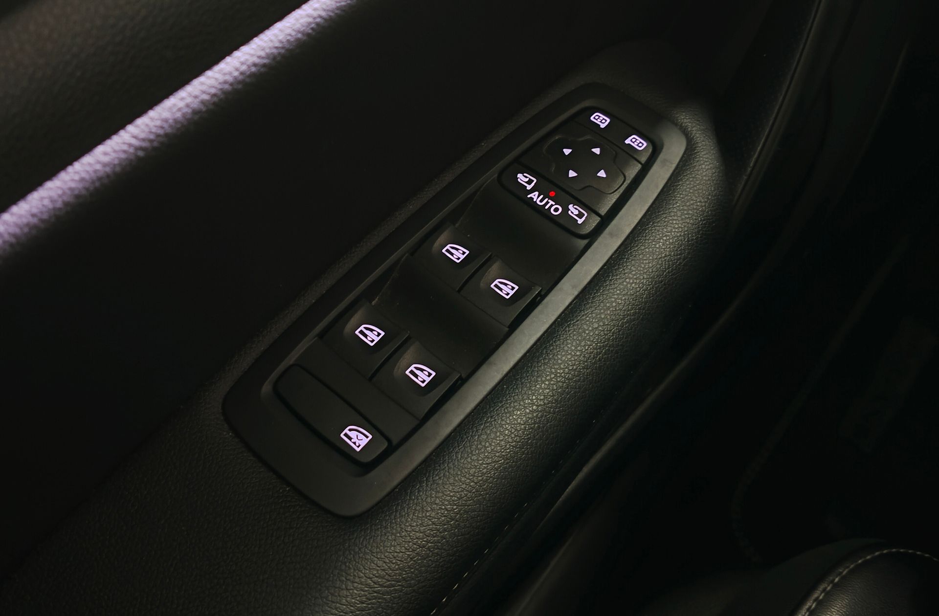 Renault Mégane Zen TCe GPF - foto 39