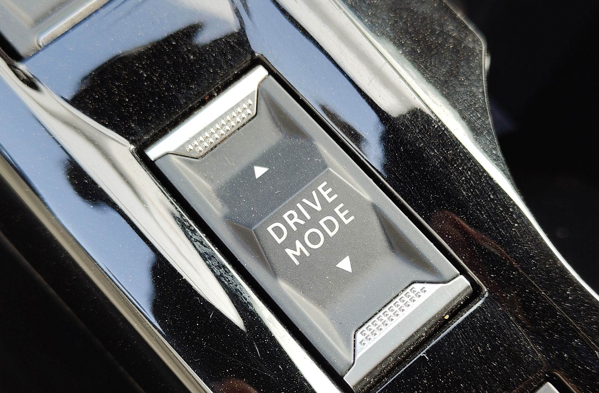 Peugeot 2008 Allure Hybrid eDCS6 - foto 10