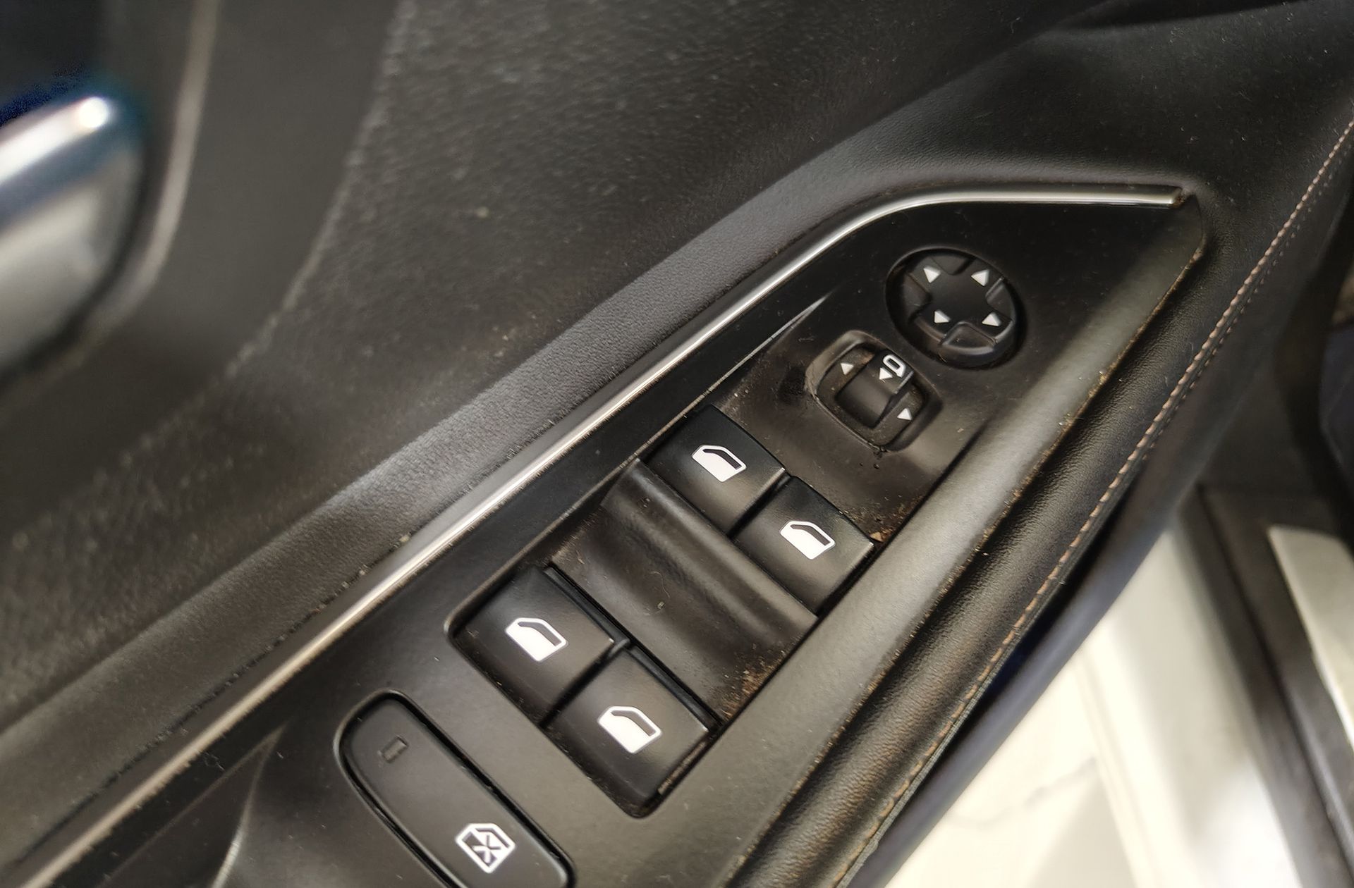 Peugeot 5008 BlueHDi 180 GT EAT8 7 plazas - foto 34