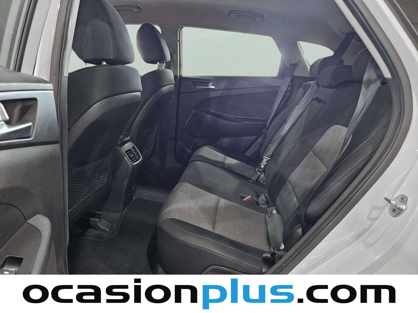 Foto asientos traseros Hyundai Tucson Hyundai Tucson 1.6 CRDI 48V SLE 4x2 (116 CV)