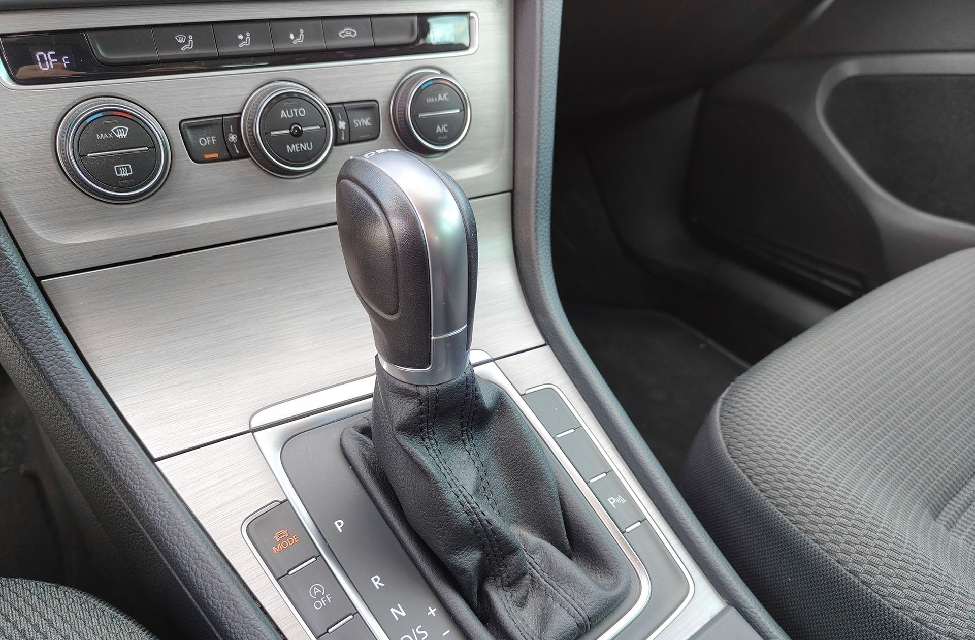 Volkswagen Golf Variant Advance 2.0 TDI BMT DSG - foto 5