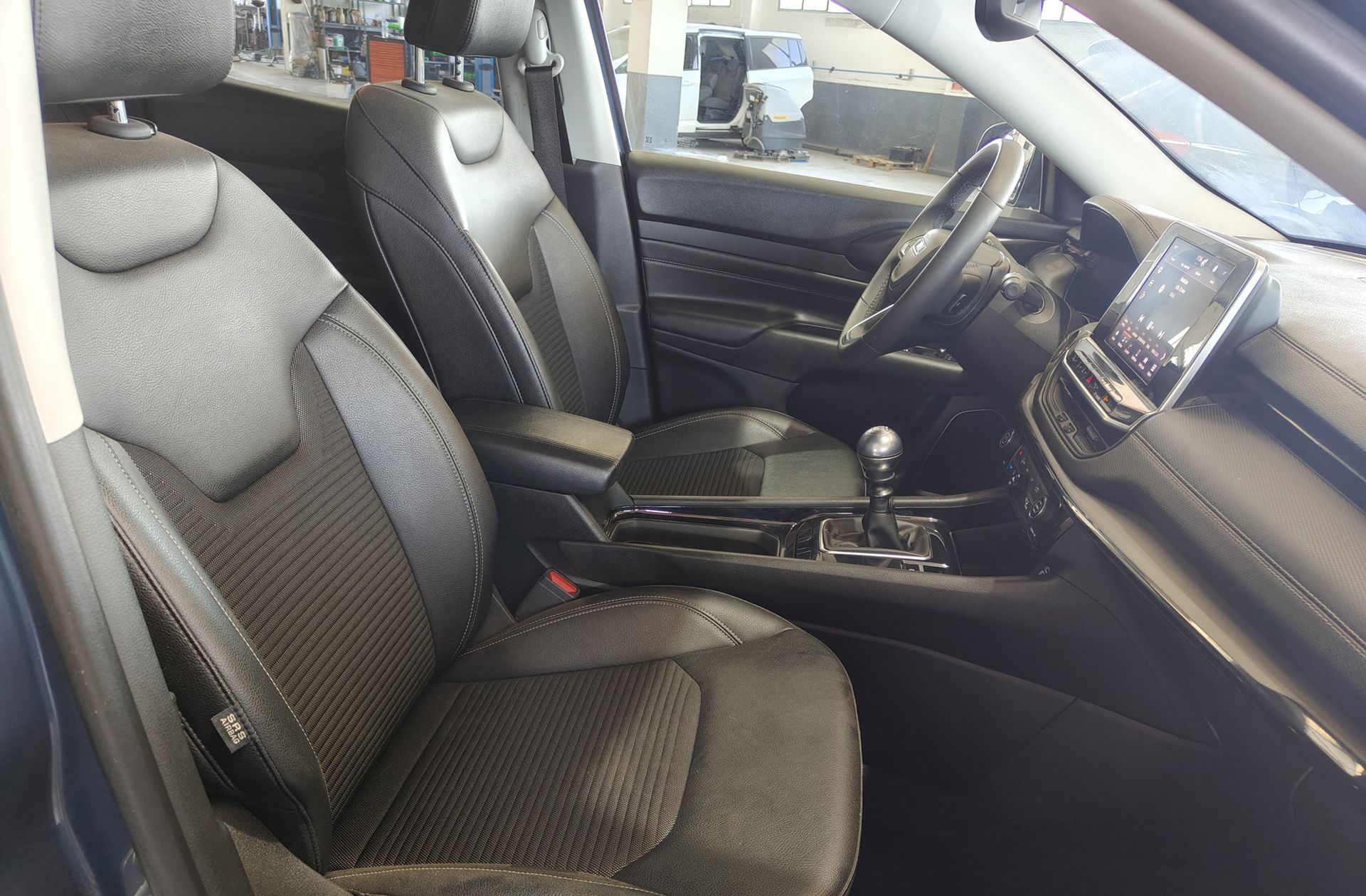 Jeep Compass 1.3 Gse Night Eagle FWD - foto 12