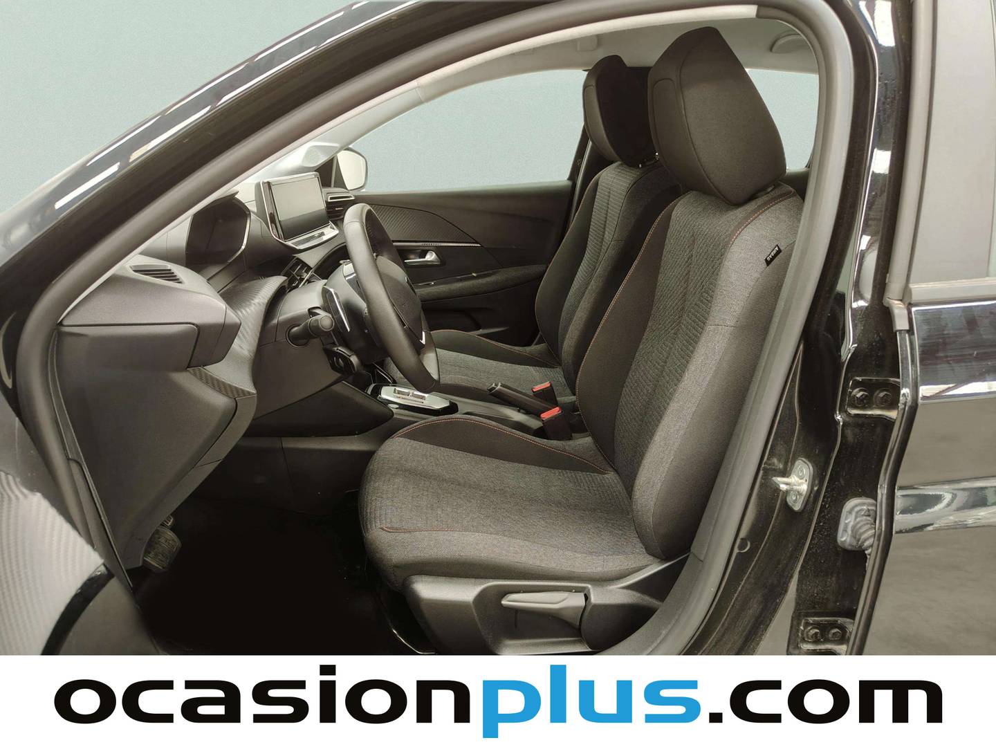 Foto asientos delanteros Peugeot 208 Peugeot 208 Style Hybrid 110 eDCS6 (110 CV)