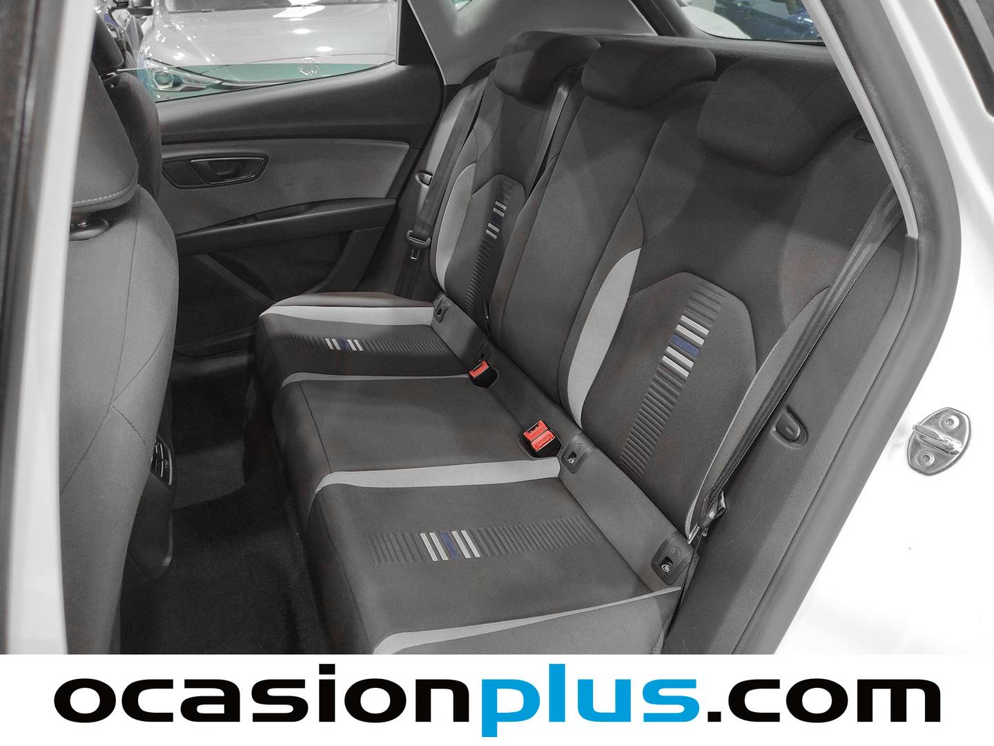 Foto asientos traseros Seat León Seat León 1.0 EcoTSI S&S Style Visio Edition (115 CV)