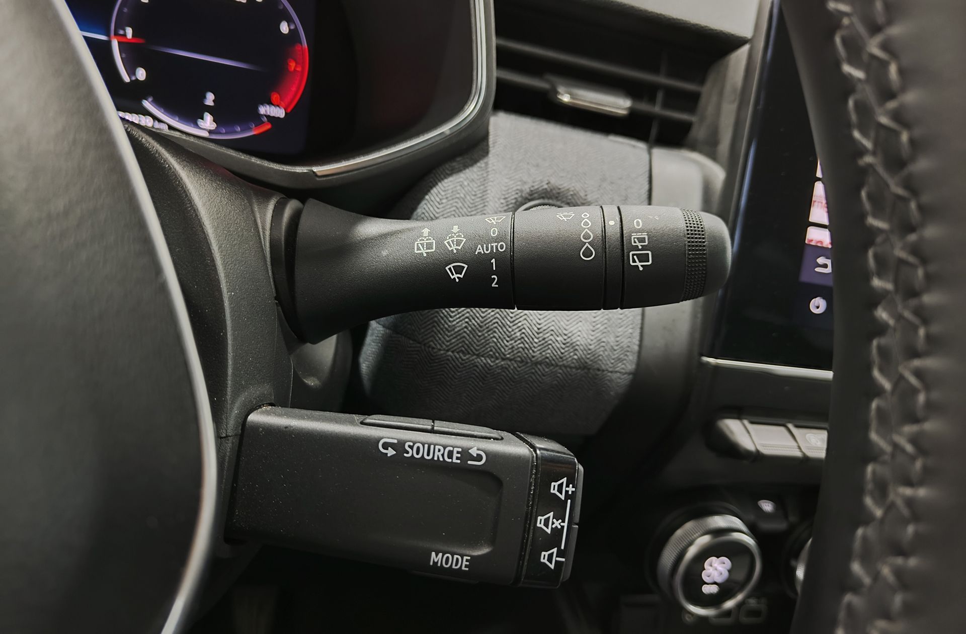 Renault Clio Techno TCe - foto 26