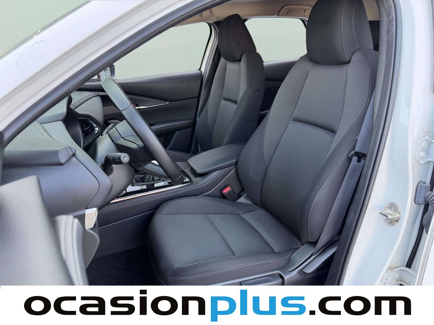 Foto asientos delanteros Mazda CX-30 Mazda CX-30 2.0 Skyactiv-X Evolution 2WD  (186 CV)