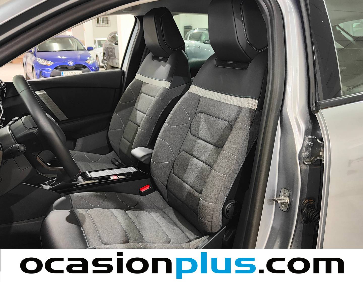 Foto asientos delanteros Citroën C4 Citroen C4 PureTech 130 S&S Plus (131 CV)