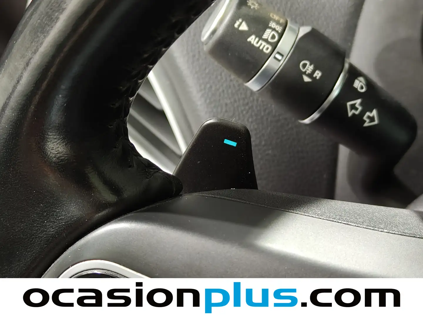 Foto Jaguar XE Jaguar XE 2.0 Diesel Pure RWD Auto (180 CV)