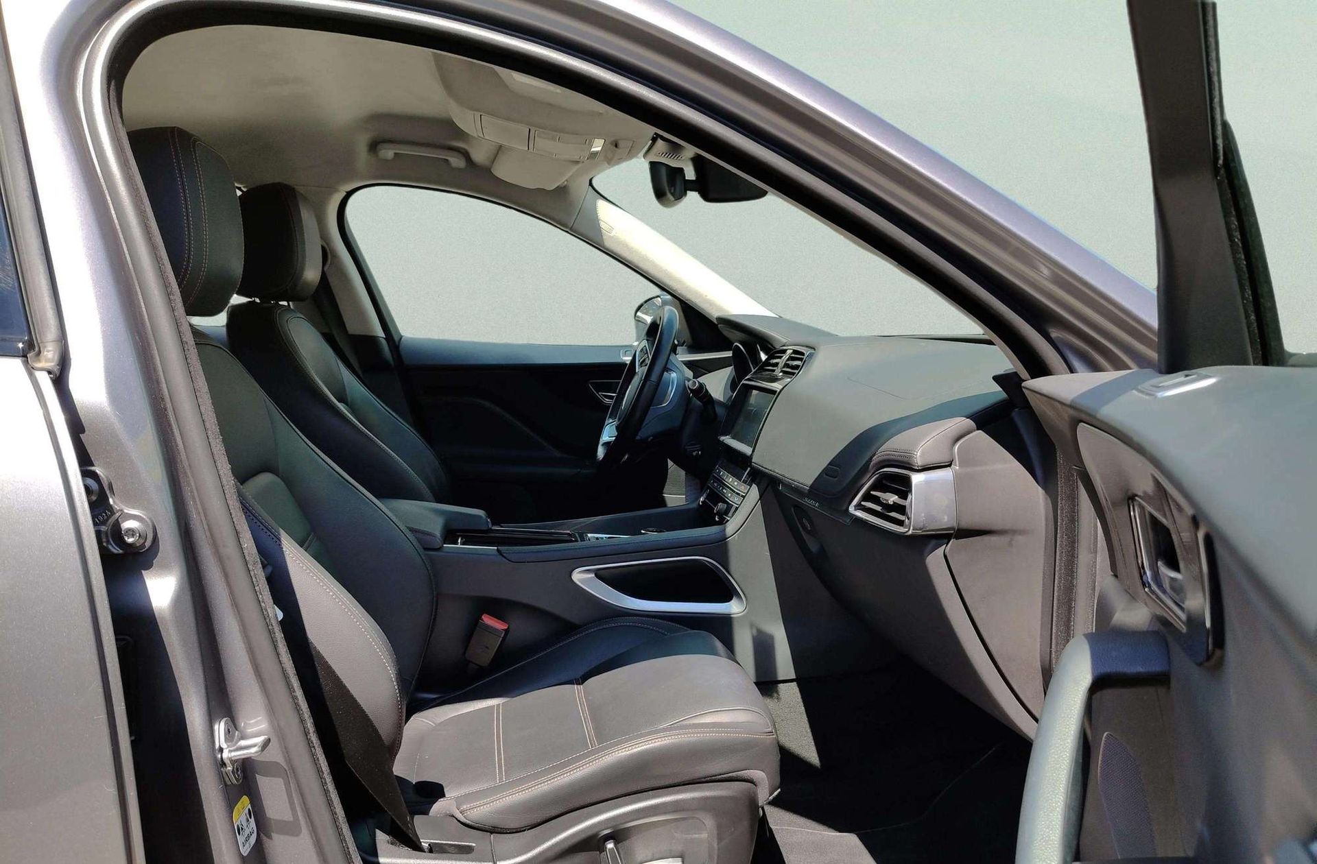 Jaguar F-Pace 2.0L i4D Prestige AWD - foto 21