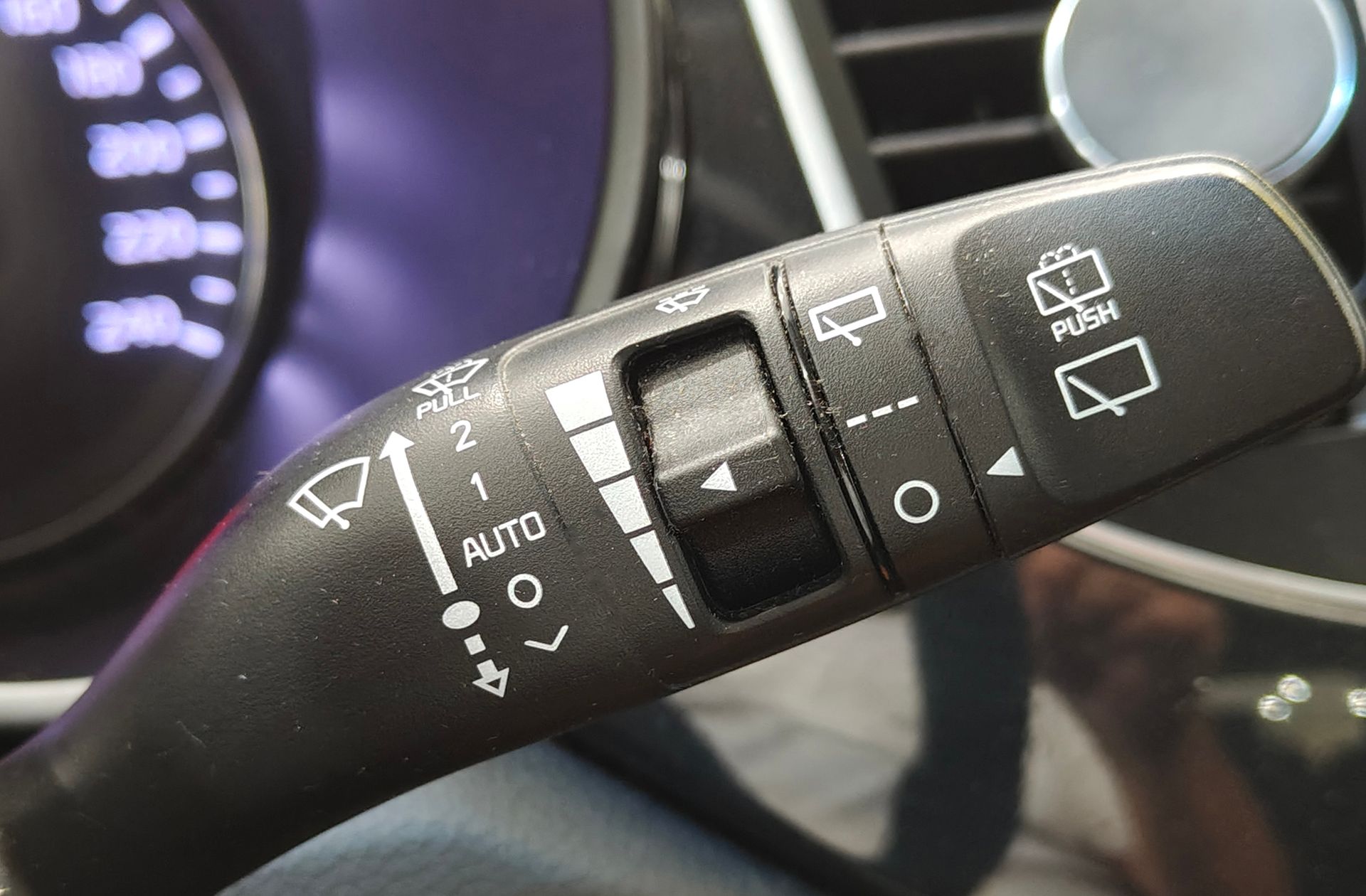 Kia Carens 1.7 CRDi VGT Uefa Euro2016 Eco-Dynamics - foto 21