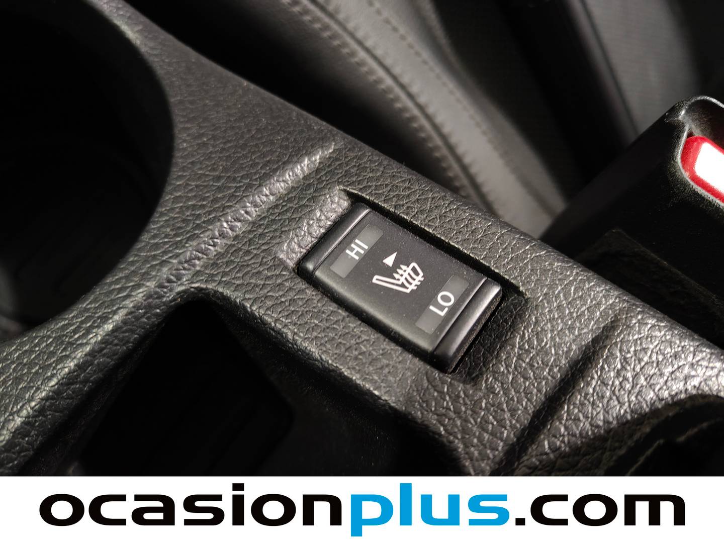 Extras y acabados del Nissan QASHQAI Nissan Qashqai dCi 130 Tekna 4x2 XTronic (130 CV)