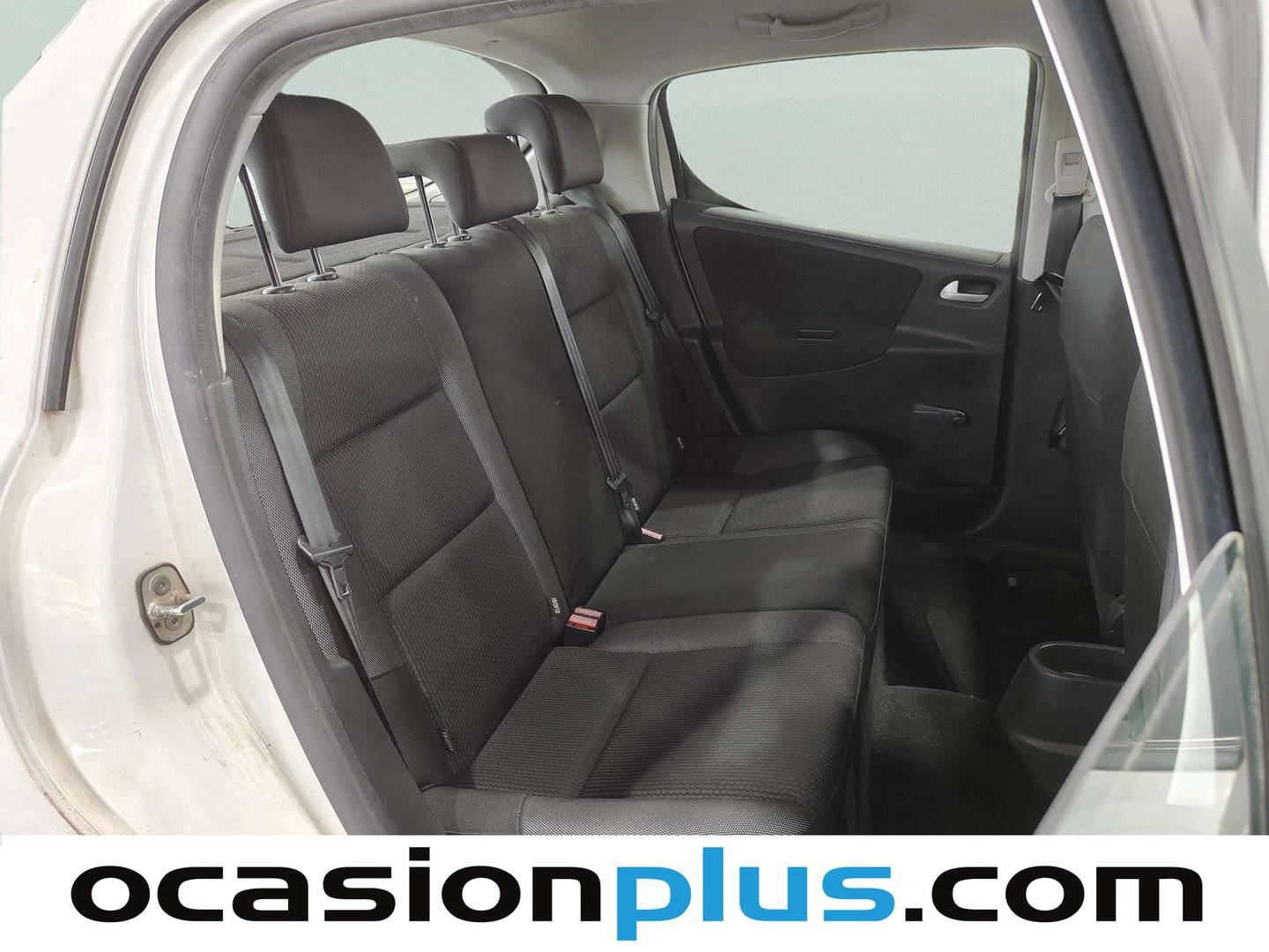 Peugeot 207 Peugeot 207 1.4 Confort (75 CV) al mejor precio