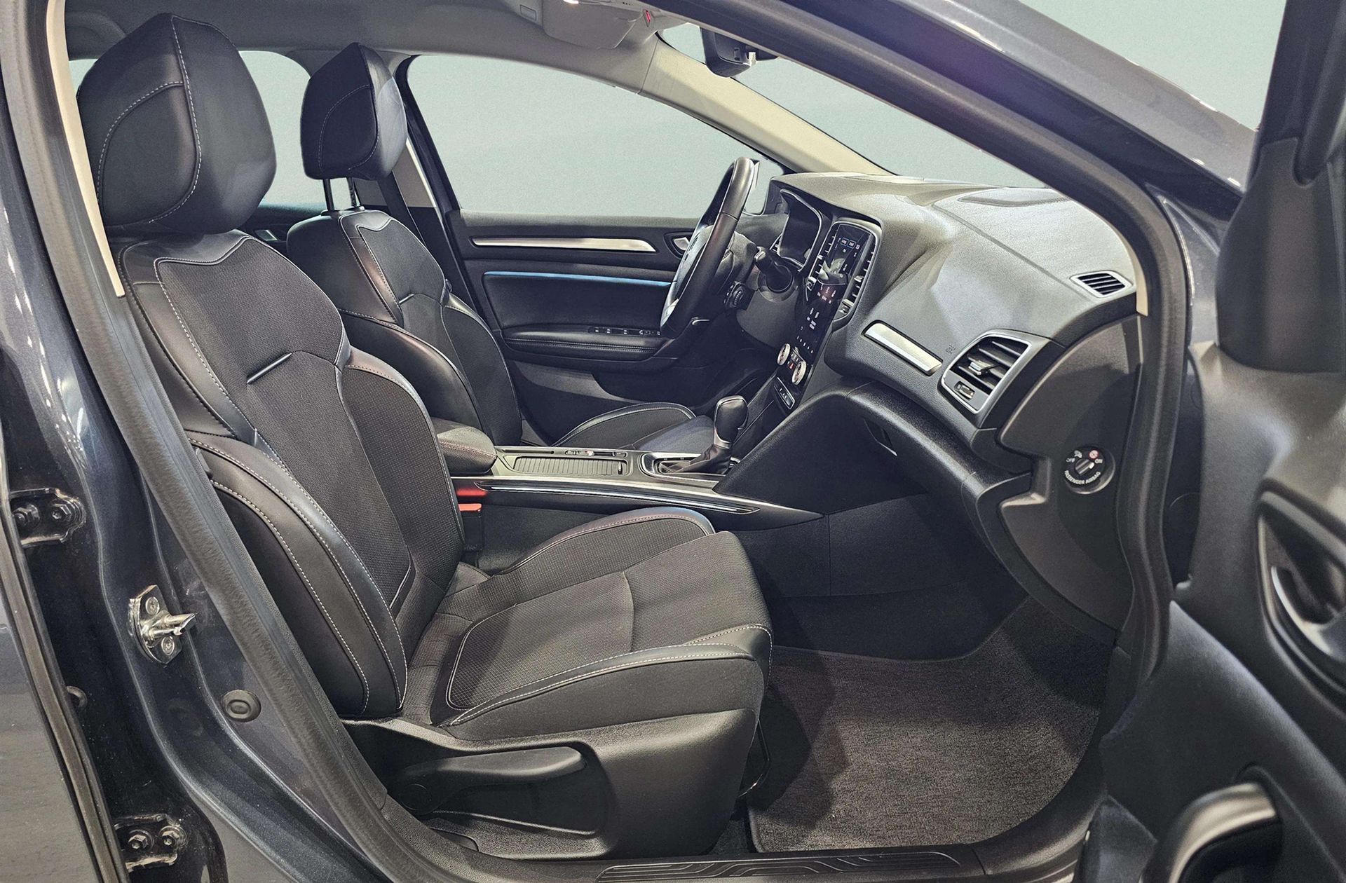 Renault Mégane Sport Tourer Techno TCe EDC GPF - foto 22